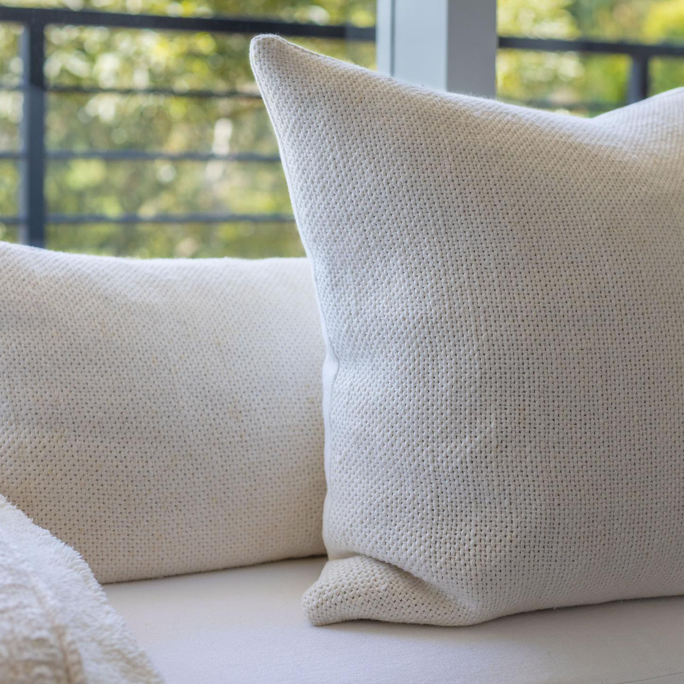 Hendrick 20-Inch Decorative Throw Pillow with Insert - Perfect for Sofa, Bed, and Living Room Decor