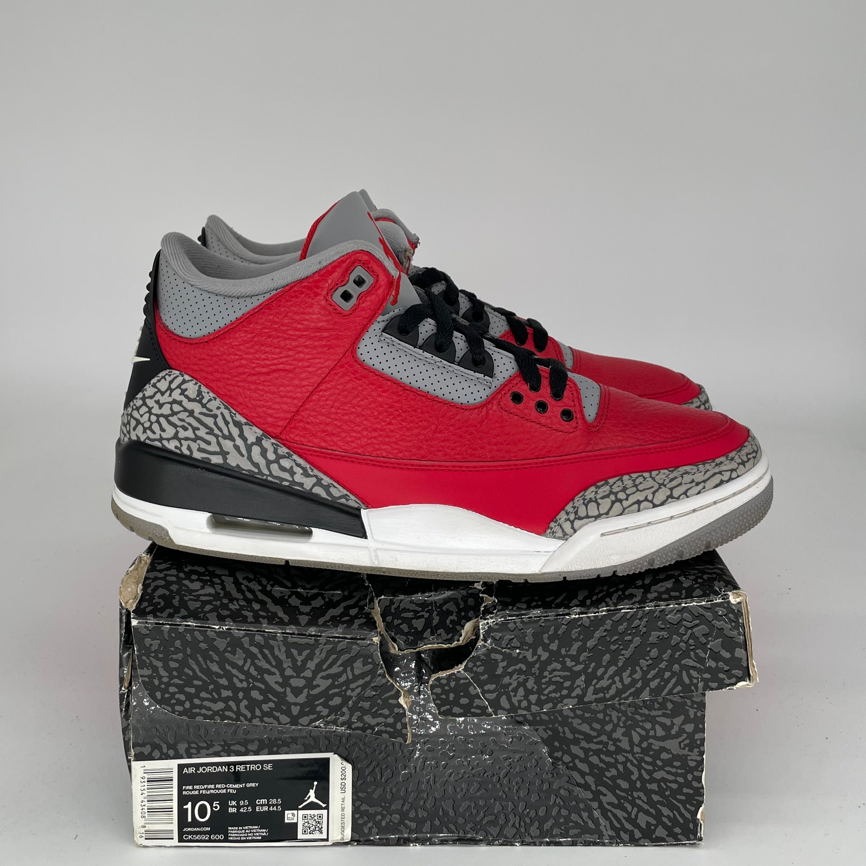 AIR JORDAN 3 UNITE Retro Sneakers - Men's Size 10.5 (CK5692-600) - Classic Basketball Shoes for Streetwear & Sports Performance