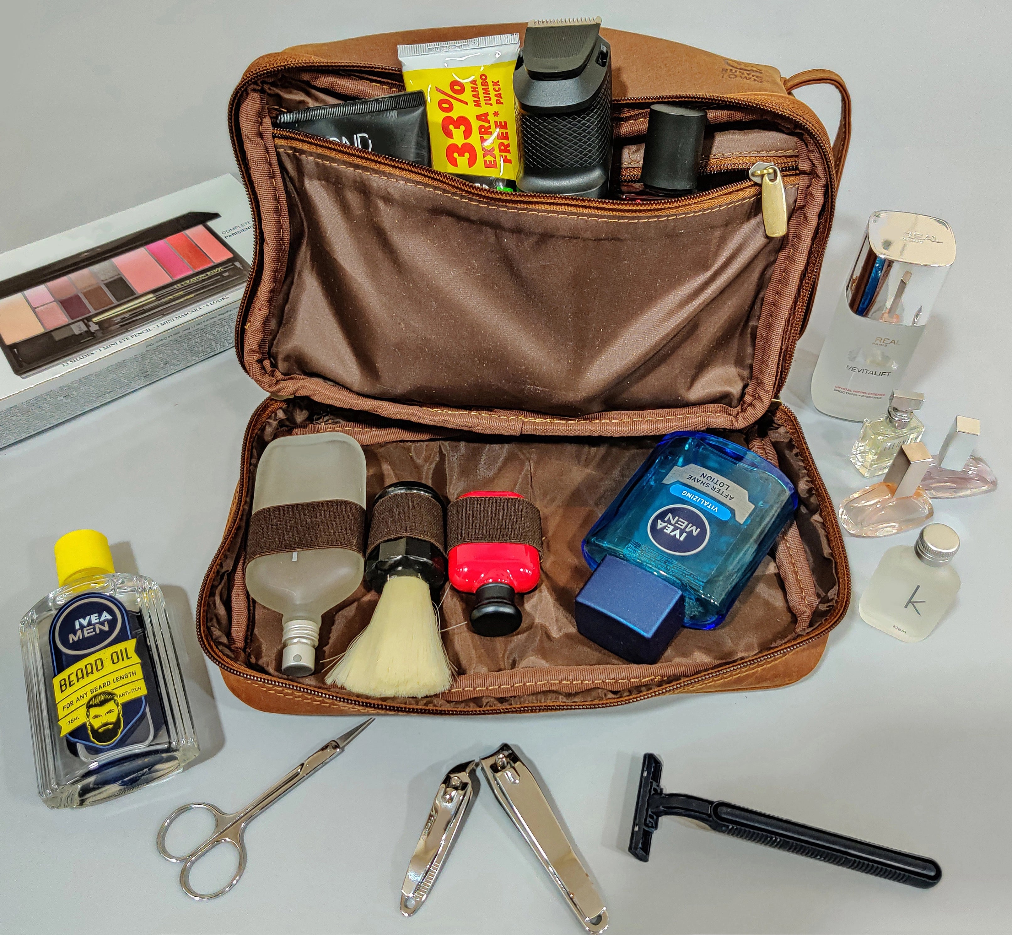 Premium Leather Toiletry Bag for Men & Women - Waterproof Travel Cosmetic Organizer - Perfect for Gym, Business Trips & Vacation Essentials