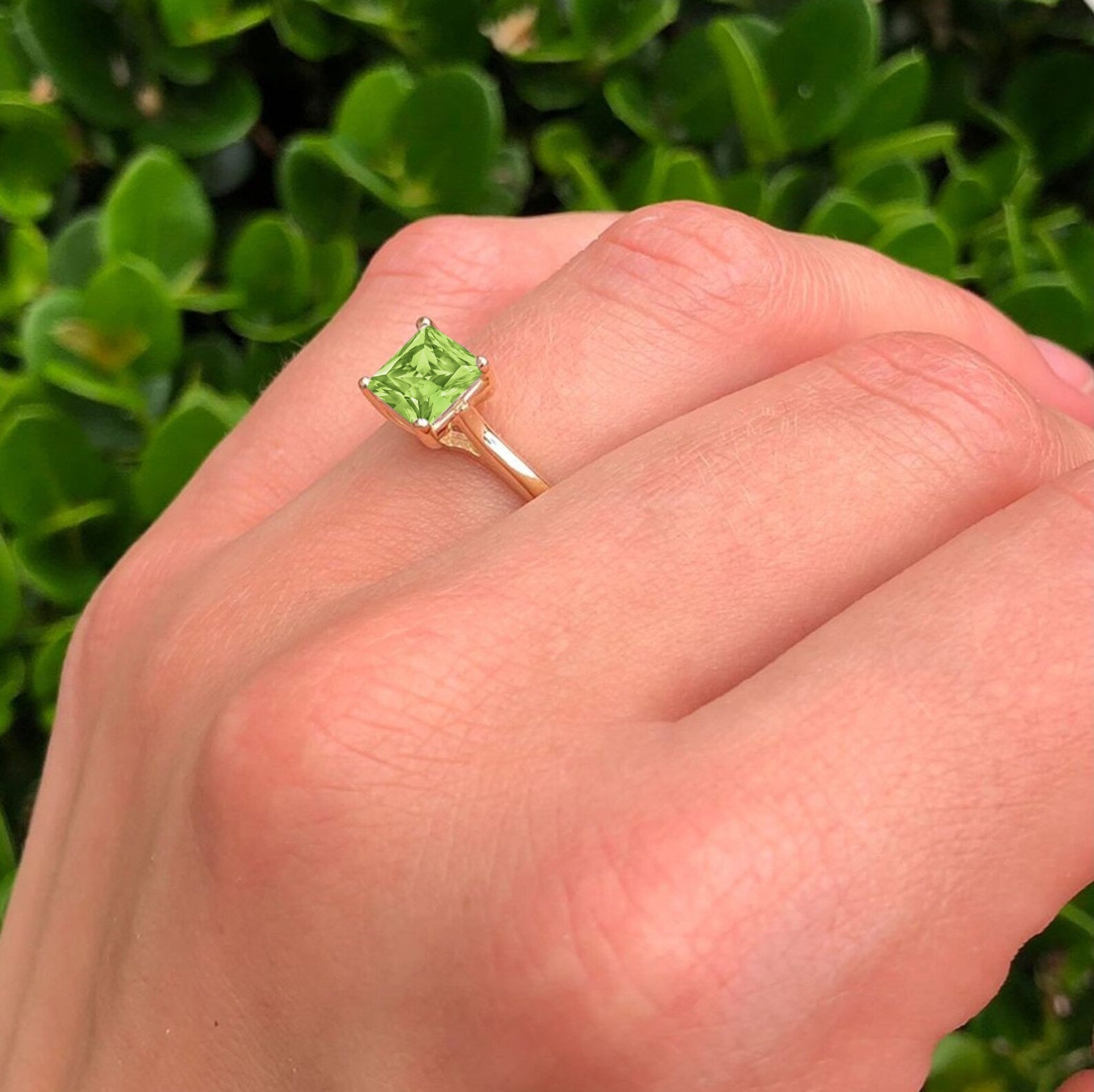 14K Yellow Gold Princess Cut Peridot & Cubic Zirconia Solitaire Ring - Elegant Birthstone Jewelry for Women, Perfect for Anniversaries, Engagements & Special Occasions