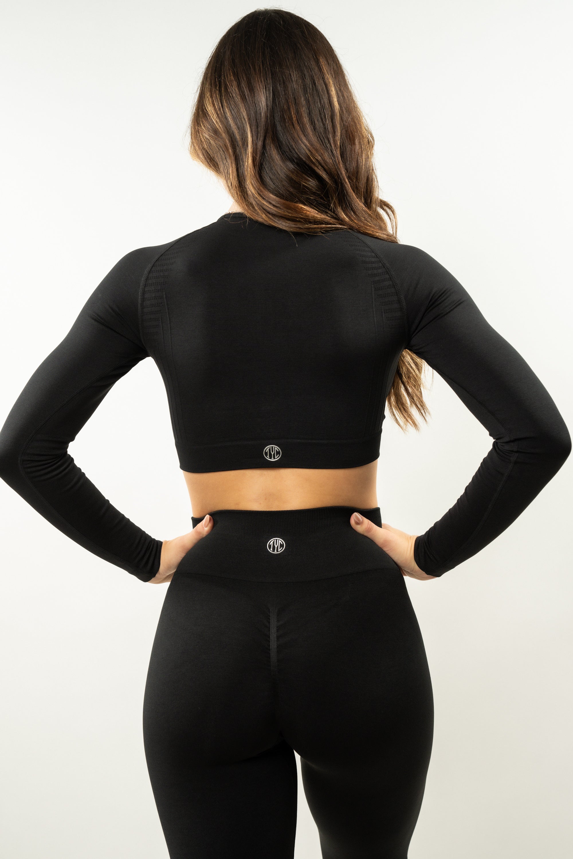 Stylish Luxe Long Sleeve Crop Top for Women | Trendy Fashion Blouse | Perfect for Casual Outfits, Date Nights & Layering