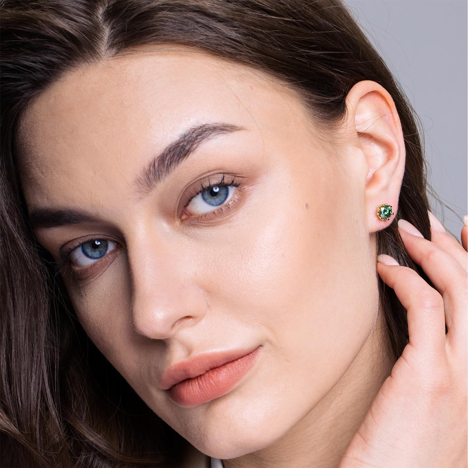 Luxury Moissanite Flower Stud Earrings for Women - Romantic Gift for Her, Valentine's Day, Anniversary & Special Occasions