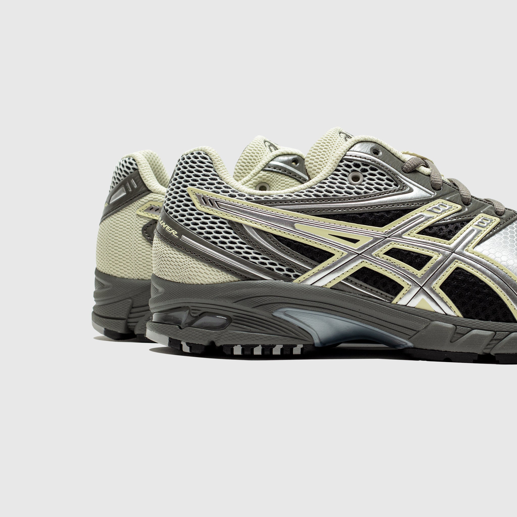 ASICS GEL-DS Trainer 14 Running Shoes - Lightweight & Supportive for Men & Women - Perfect for Marathon Training, Gym Workouts & Daily Jogging