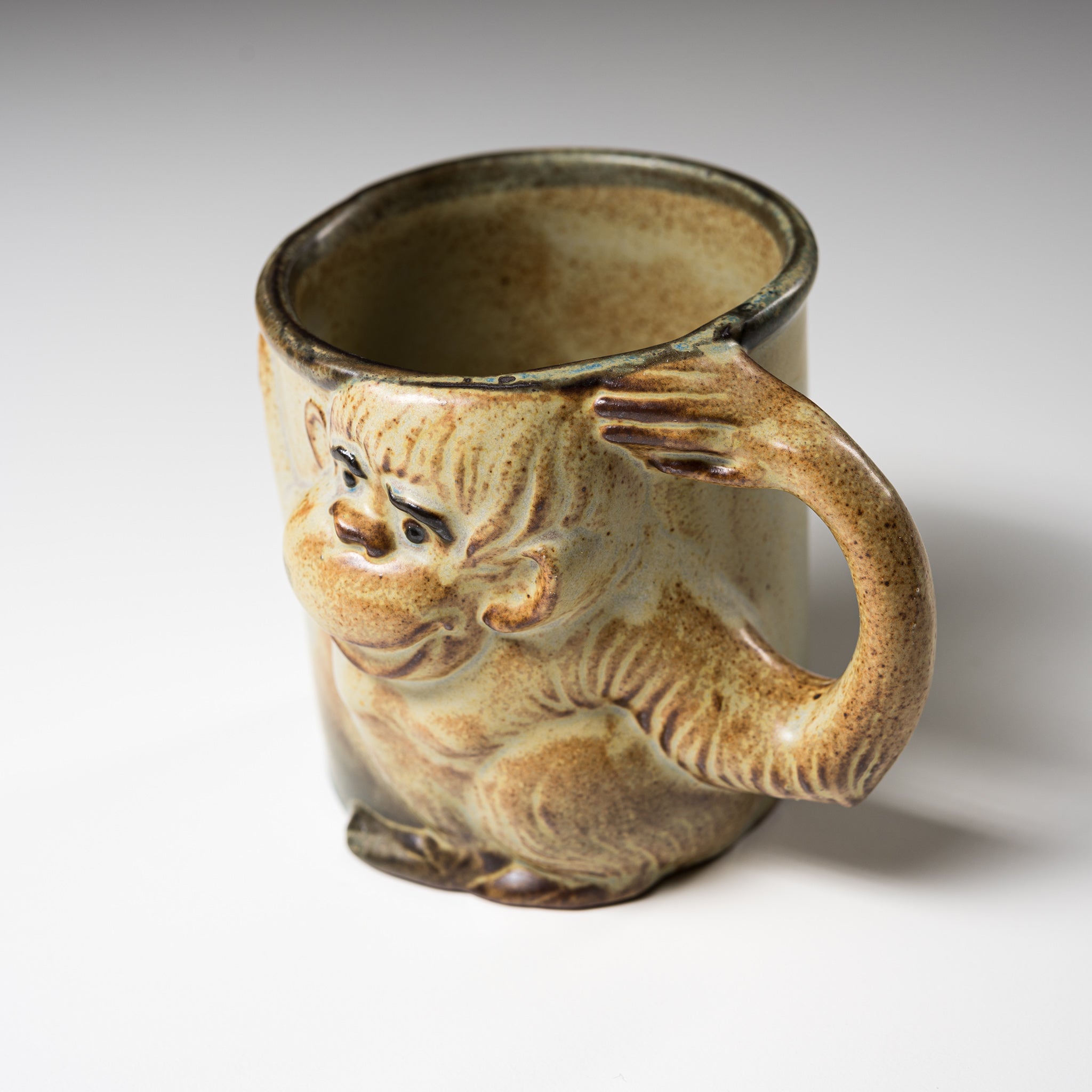 Seto Ware KASHIWA Animal Mug Cup - Handmade Japanese Ceramic Monkey Coffee Cup for Tea, Hot Drinks - Perfect Gift for Home, Office, or Japanese Tea Ceremony Use