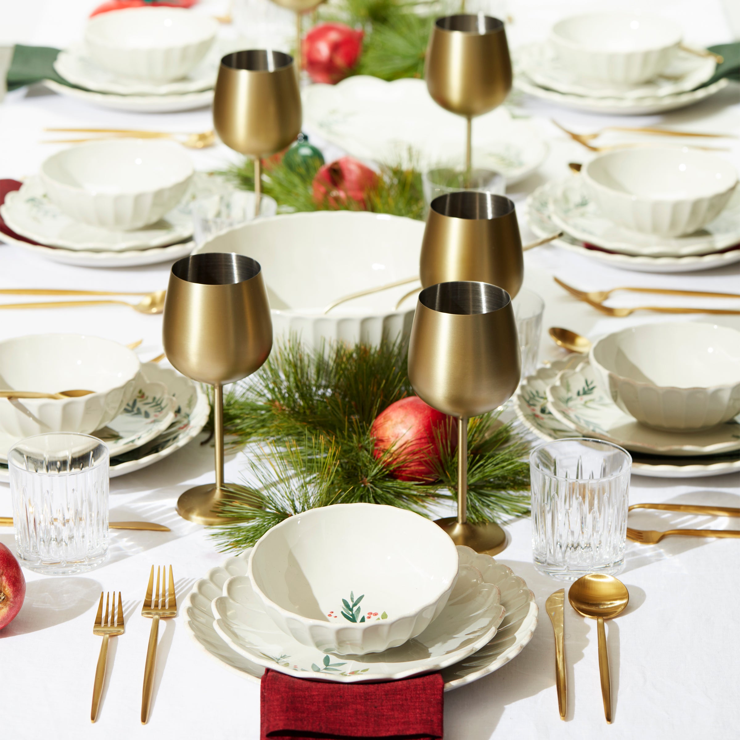 Premium French Perle Berry All-Purpose Bowls Set of 4 - Elegant Serving Bowls for Salads, Snacks, Desserts & Entertaining - Dishwasher Safe Stoneware
