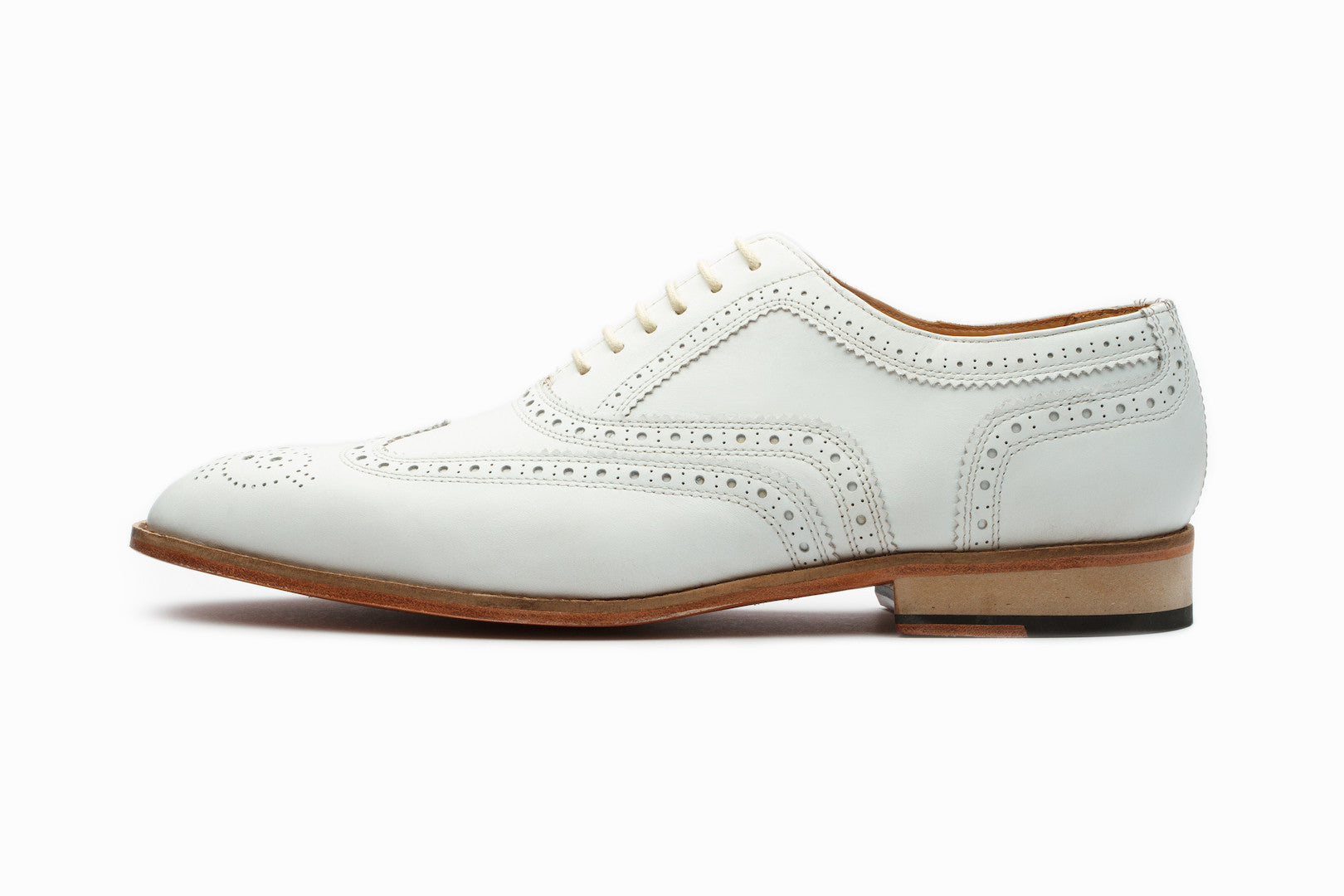 Classic Wingtip Oxford Shoes for Men - White Leather Dress Shoes for Business & Formal Occasions - Perfect for Weddings, Office & Special Events