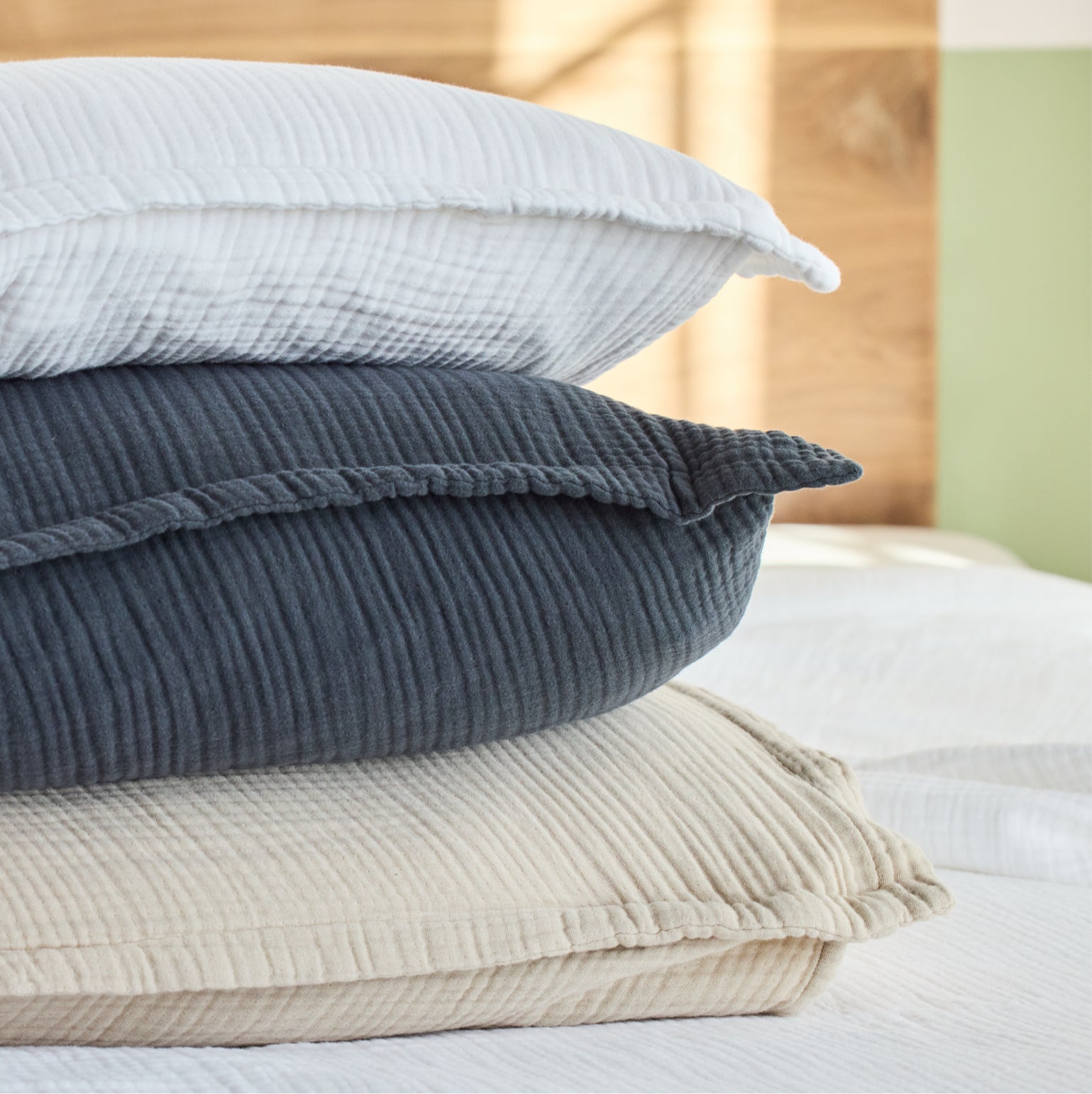 Organic Cotton Gauze Pillow Shams - Soft & Breathable Bedding for a Comfortable Night's Sleep - Perfect for Home, Hotel, and Guest Room Decor