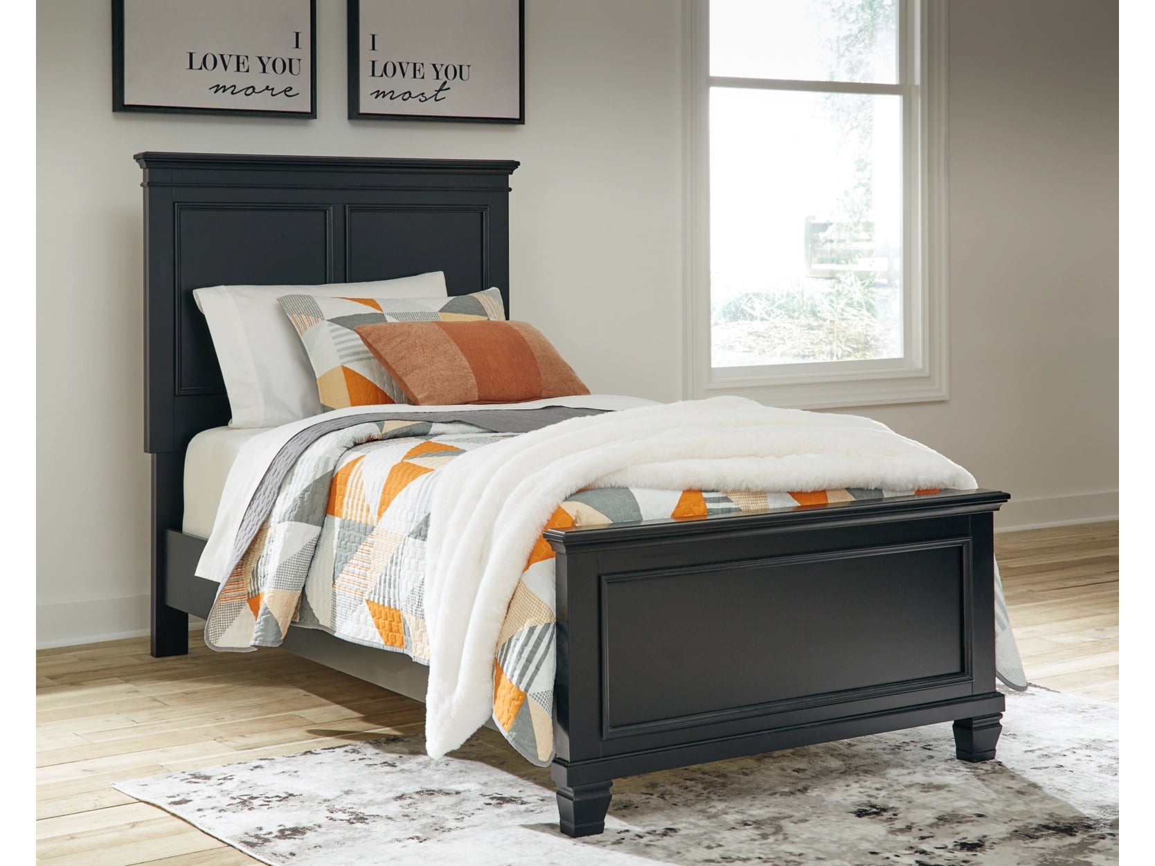 Laney Bed Frame - Queen Size, Modern Platform Bed with Wooden Slats & Sturdy Metal Legs - Perfect for Bedrooms, Guest Rooms & Apartments
