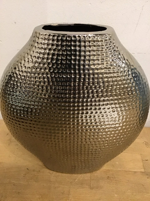10 Silver Dimpled Flat Vase - Modern Home Decor Centerpiece for Dining Table, Wedding, and Floral Arrangements