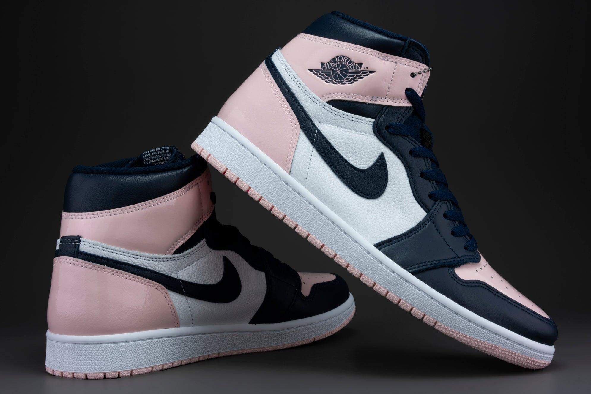 Air Jordan 1 Retro High OG Women's Basketball Shoes - Classic Sneakers for Streetwear & Casual Fashion | Perfect for Sports, Gym & Everyday Wear