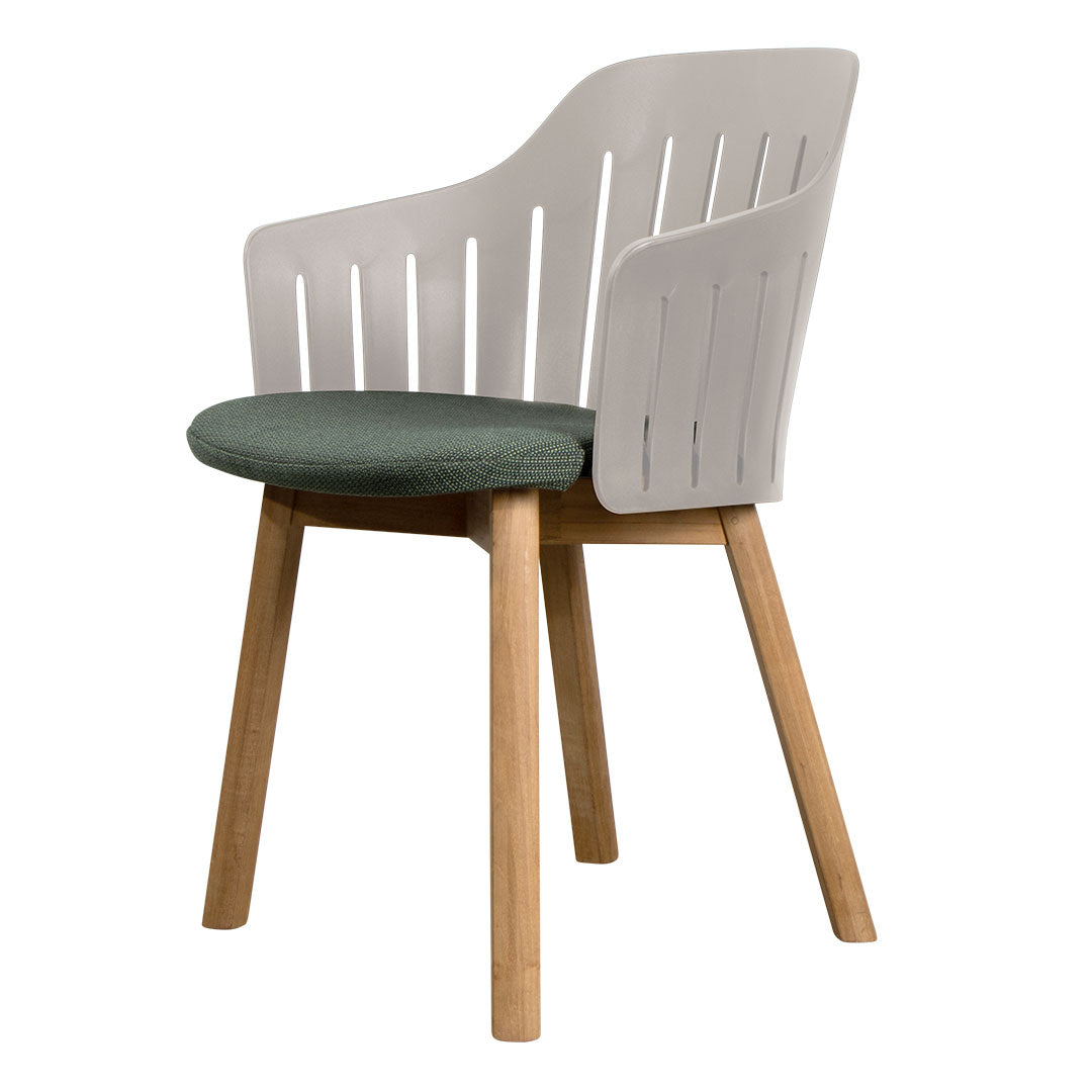 Premium Outdoor Chair with Comfortable Seat Cushion & Durable Wood Base - Perfect for Patio, Garden, Poolside & Backyard Relaxation
