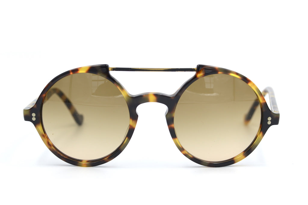 Versace 530 961 Sunglasses for Men & Women - Luxury Designer Shades for Fashion & UV Protection | Perfect for Beach, Driving & Outdoor Activities