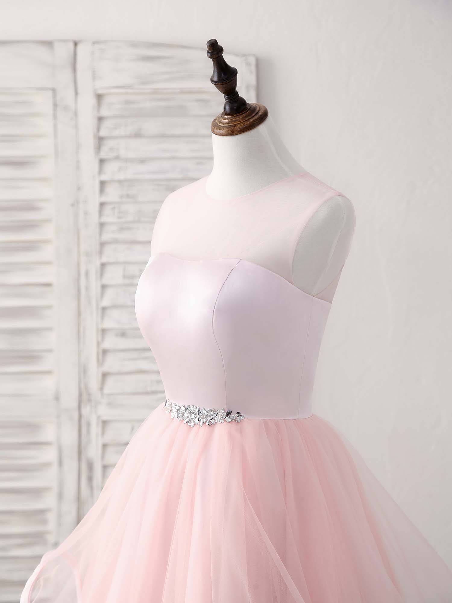 Elegant Pink Round Neck Tulle Short Prom Dress for Homecoming & Special Occasions - Perfect for Dances, Parties & Formal Events