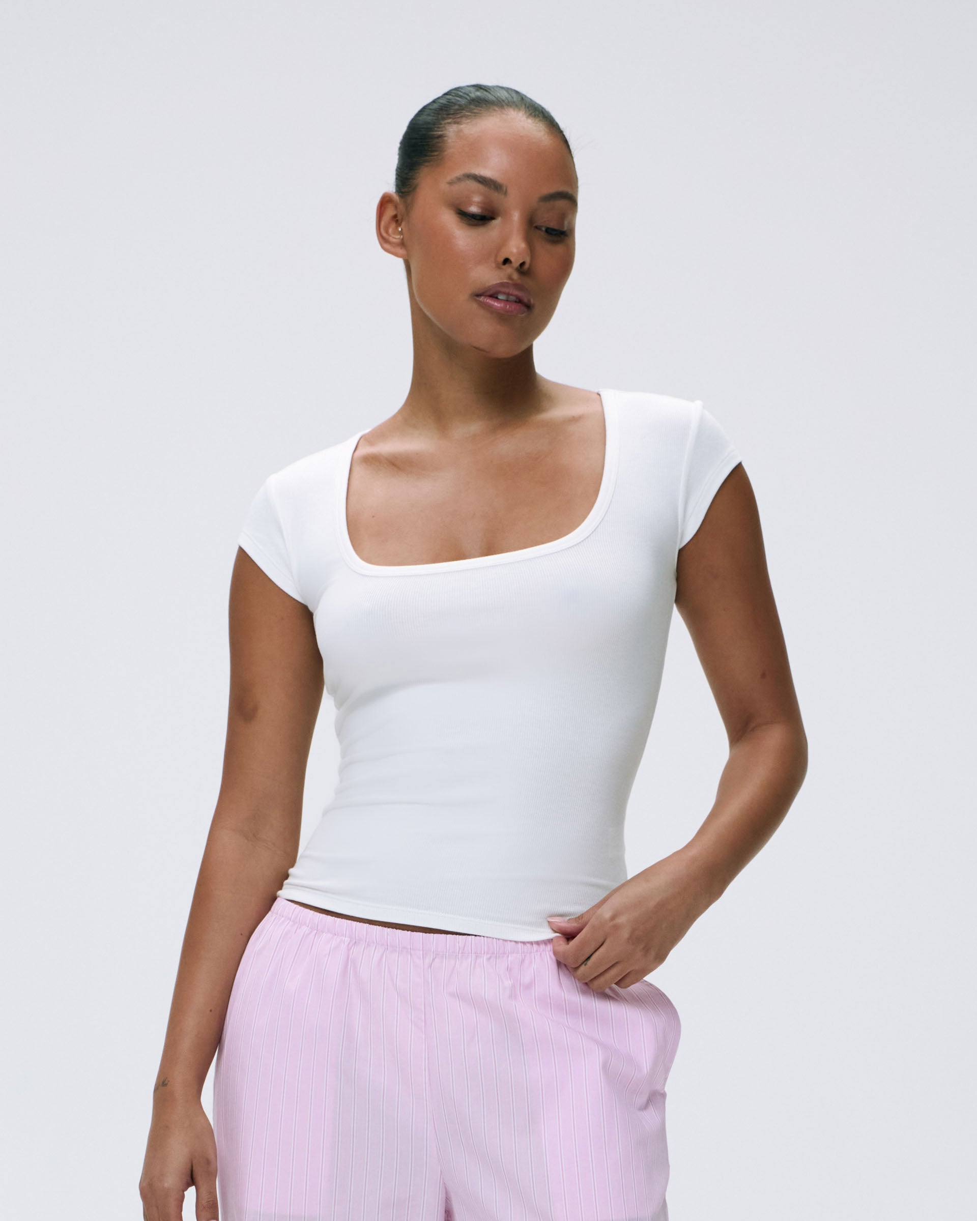 Women's Ribbed Short Sleeve Scoop Neck T-Shirt - Soft Stretchy White Basic Tee for Casual Wear, Layering & Everyday Outfits