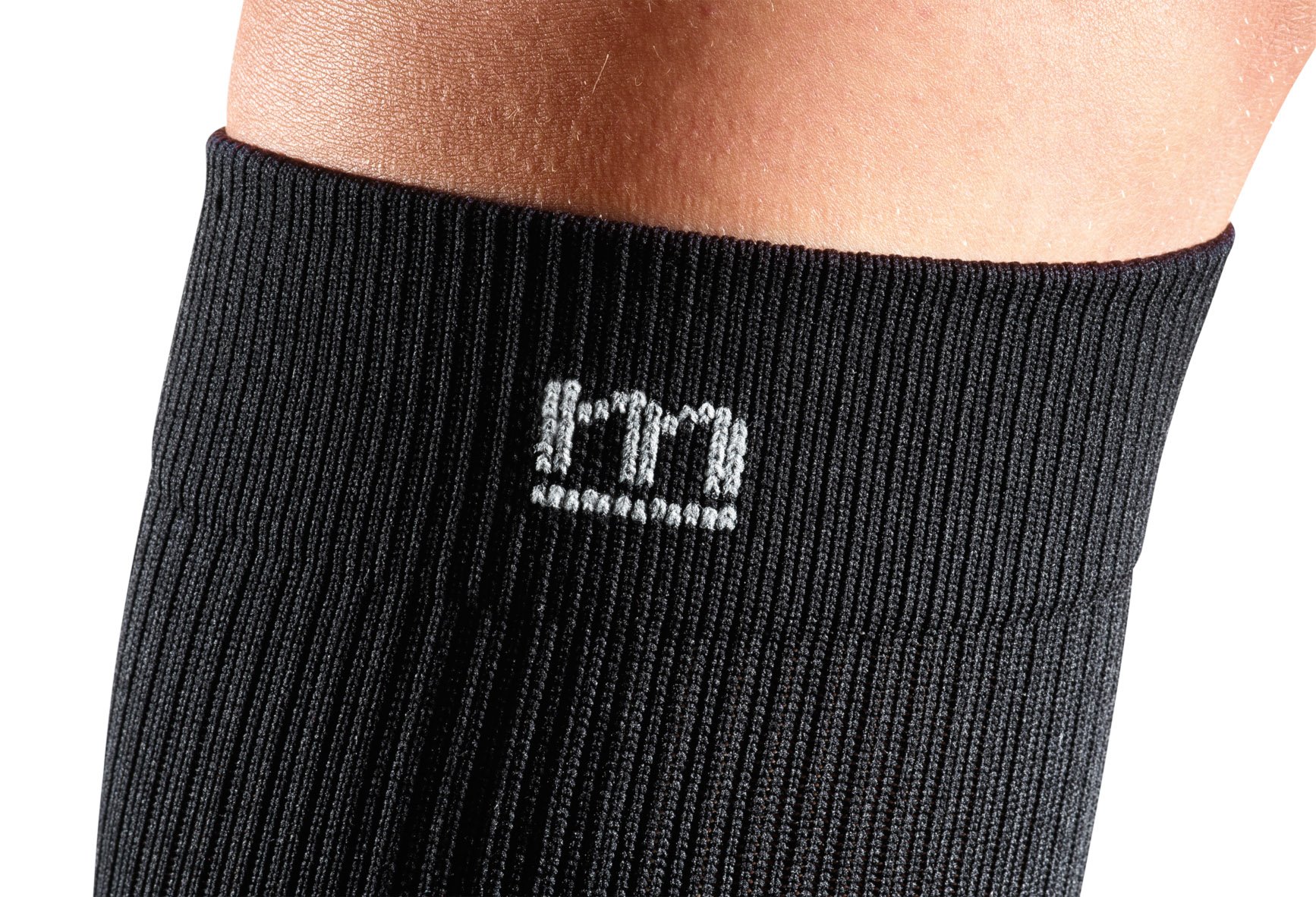 Mediven Plus Compression Stockings for Men & Women 30-40 mmHg - Knee High Closed Toe with Silicone Top Band & Extra Wide Fit - Ideal for Circulation Support, Varicose Veins & Travel Comfort
