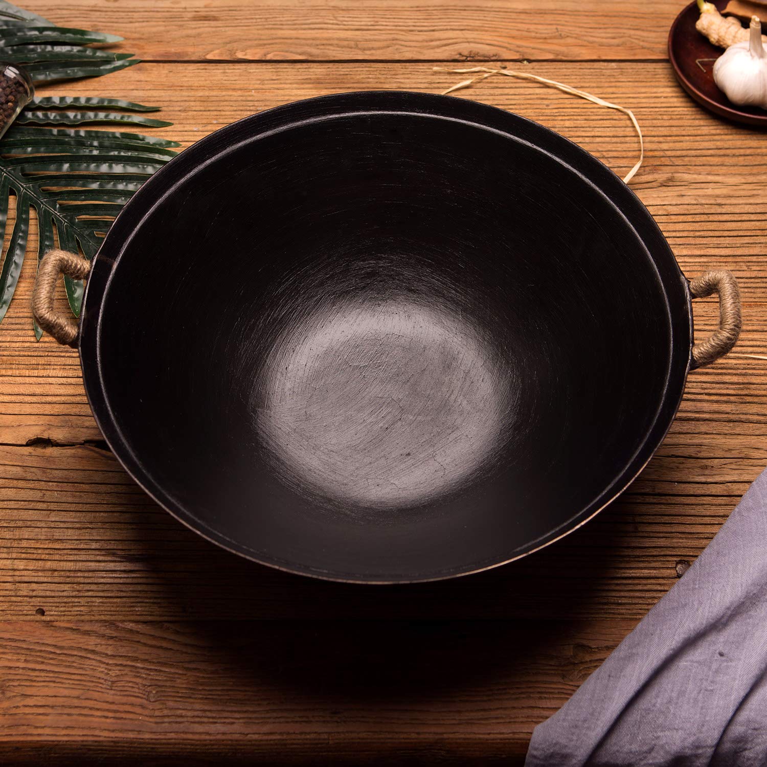 ZhenSanHuan Handmade Cast Iron Wok - 15 Inch Traditional Chinese Carbon Steel Pan, Pre-Seasoned, No Coating, Flat Bottom, Induction Compatible - Perfect for Stir Fry, Deep Frying & Home Cooking