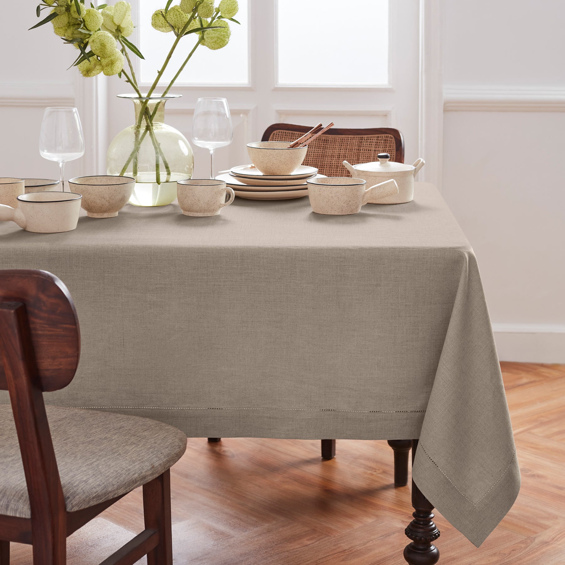 Premium Medium Weight Hemstitch Tablecloth - Elegant Dining Linen for Formal Dinners, Weddings & Special Occasions
