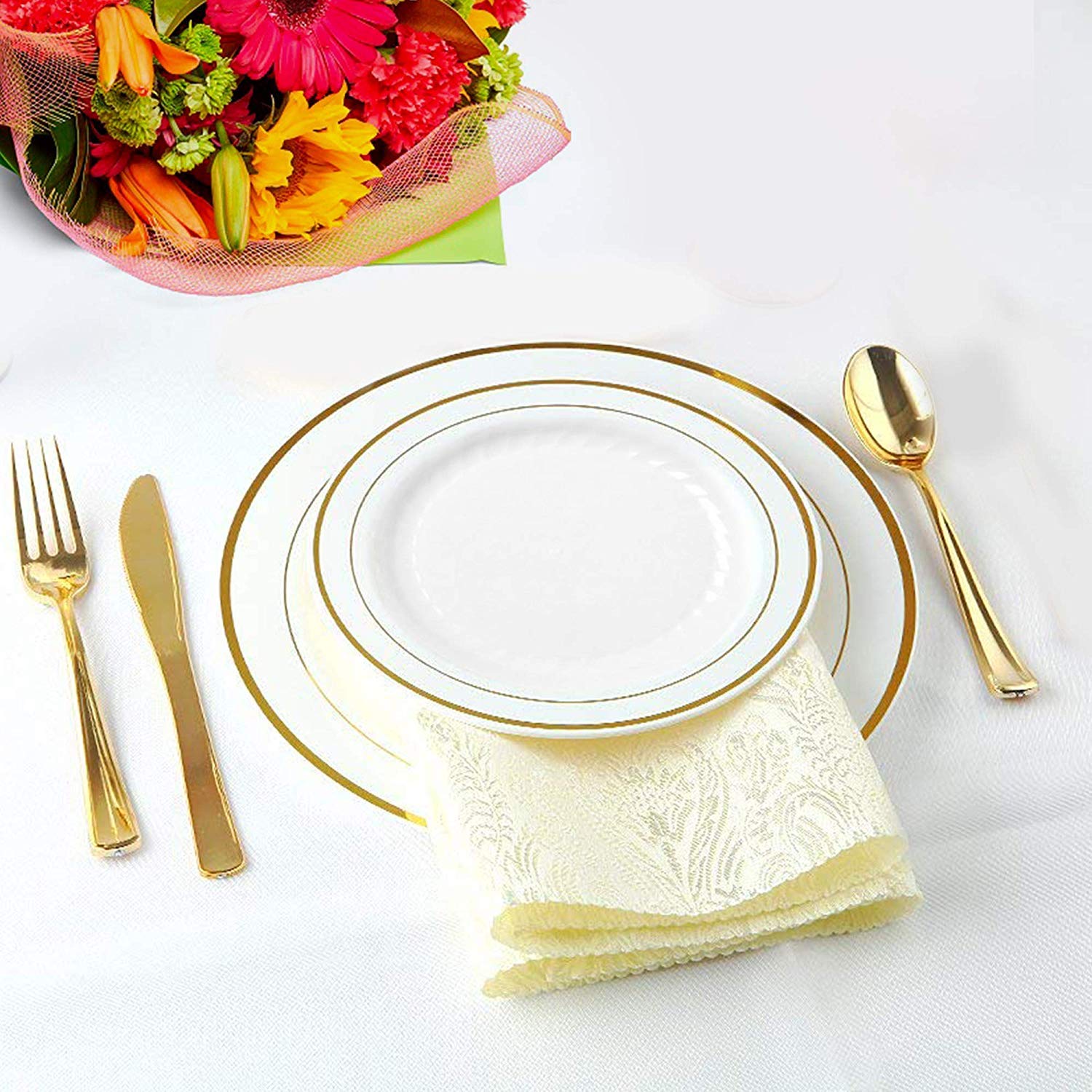 750-Piece Premium Plastic Dinnerware Set for 150 Guests - 10