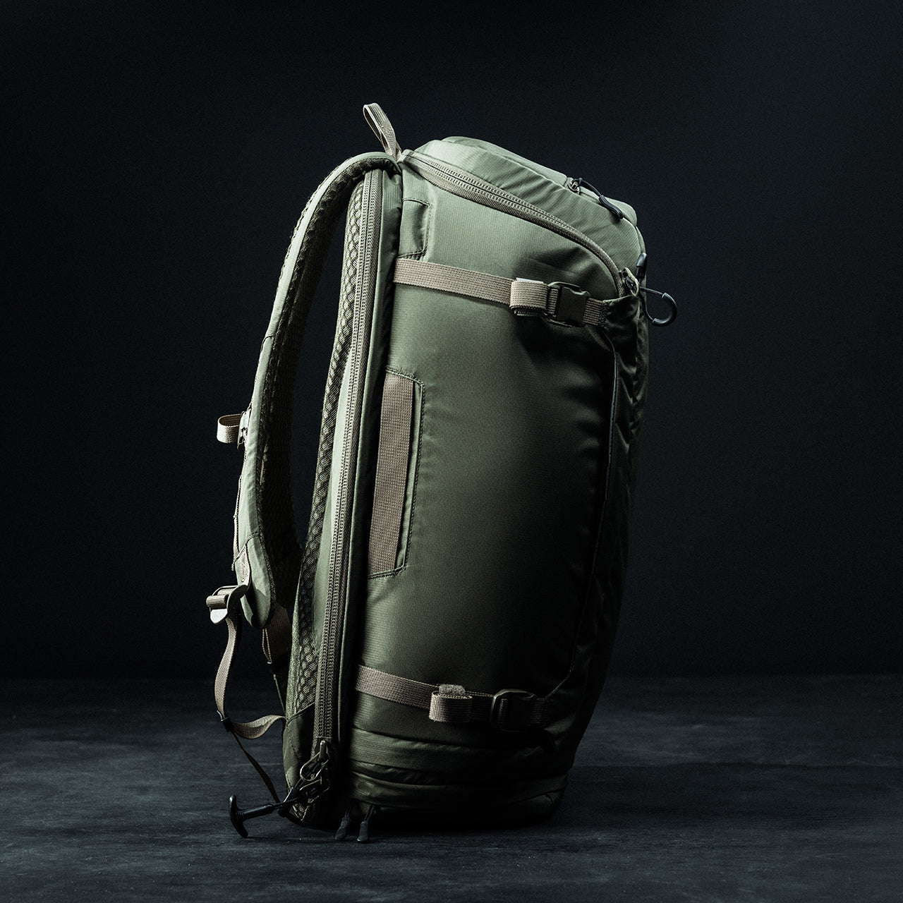 Eberlestock Fade Adapt EDC Bag with CCW Pocket & Expandable Scabbard - Tactical Backpack for Hiking, Hunting & Everyday Carry