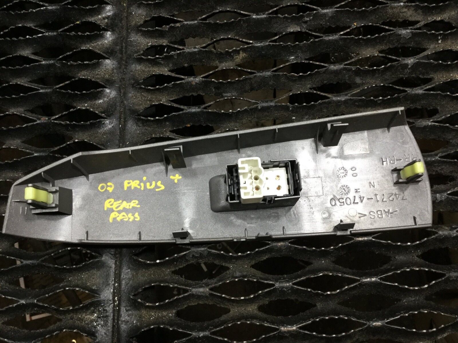 2004-2009 Toyota Prius Right Rear Passenger Window Switch OEM Replacement - Perfect for Power Window Repair & Car Maintenance