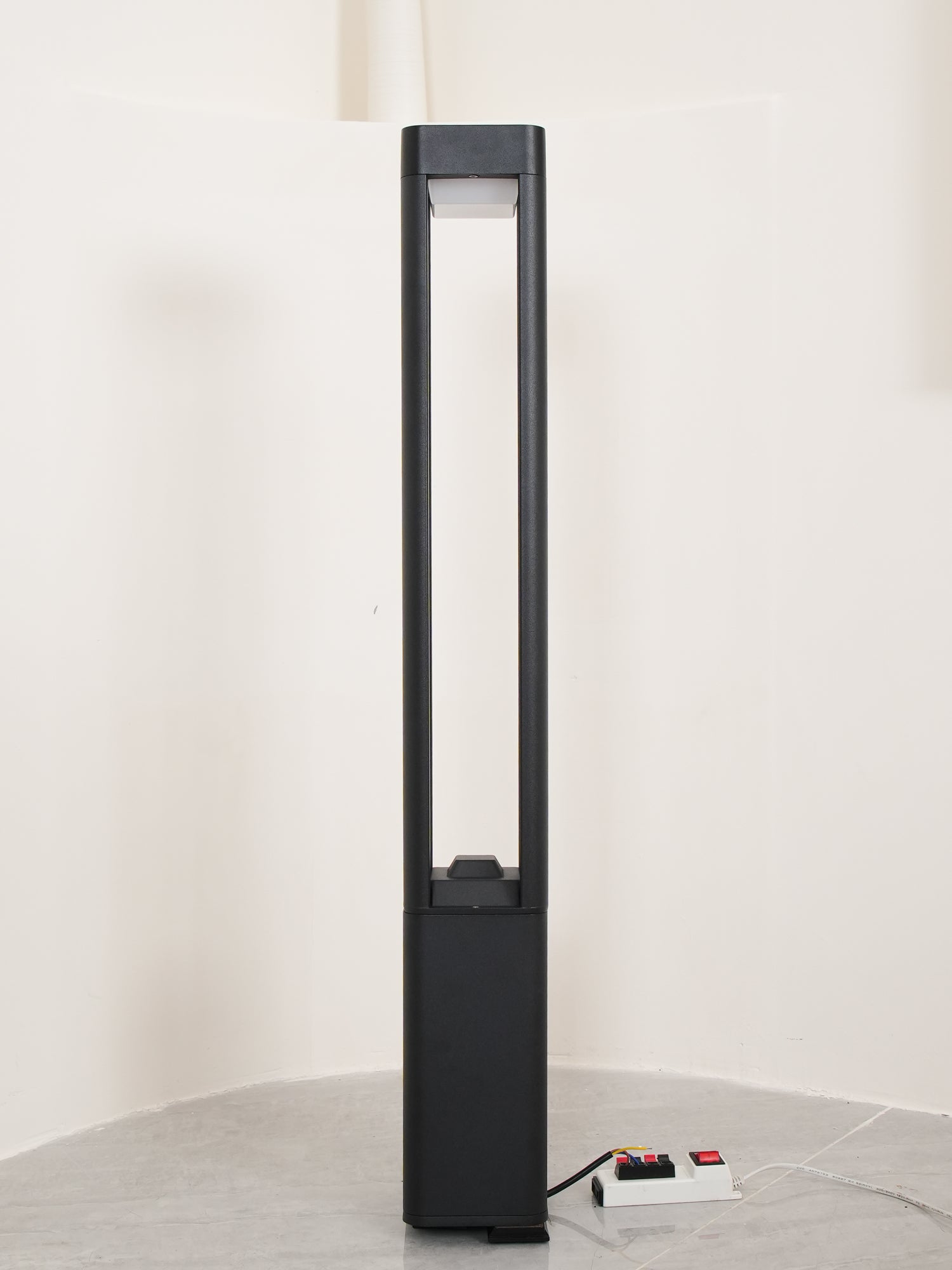 Modern Rectangular LED Garden Light - Outdoor Landscape Lighting for Pathways, Patios, and Gardens - Weatherproof Solar Powered Column Light for Home & Yard Decor