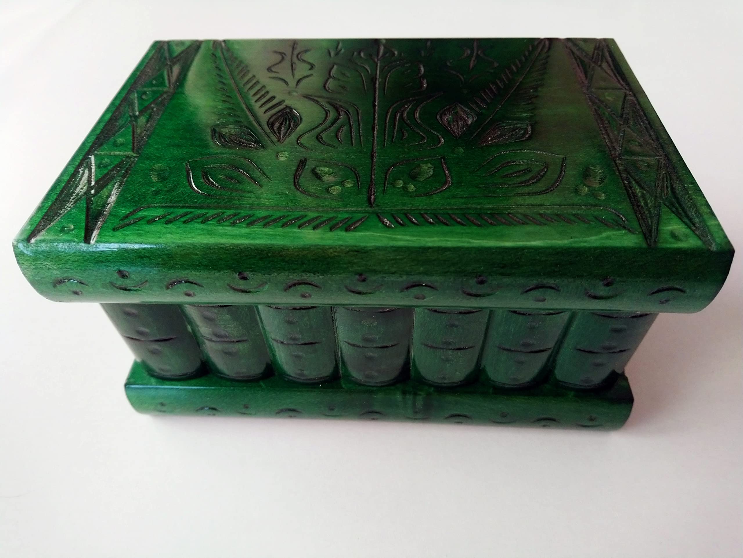 Handcarved Wooden Magic Puzzle Box - Secret Treasure Storage & Jewelry Box - Beautiful Pine Green Design - Perfect for Gifts, Home Decor & Puzzle Enthusiasts