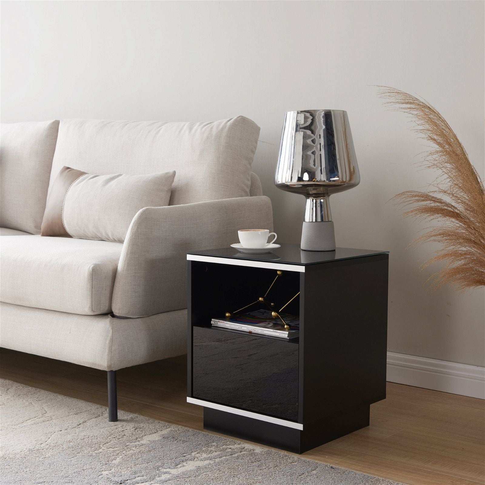 TITAN Modern Side Table - Black End Table for Living Room, Bedroom, or Office - Small Accent Table with Sturdy Metal Frame - Perfect for Coffee, Books, and Decor