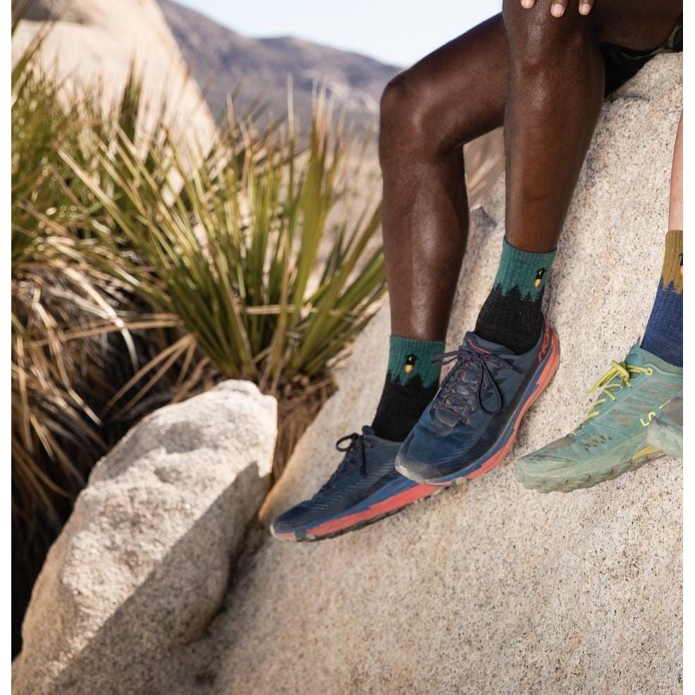 Darn Tough Men's Hiking Socks - Micro Crew Midweight Cushion Socks for Outdoor Activities, Trekking & Backpacking - Moisture-Wicking & Odor-Resistant Performance Socks