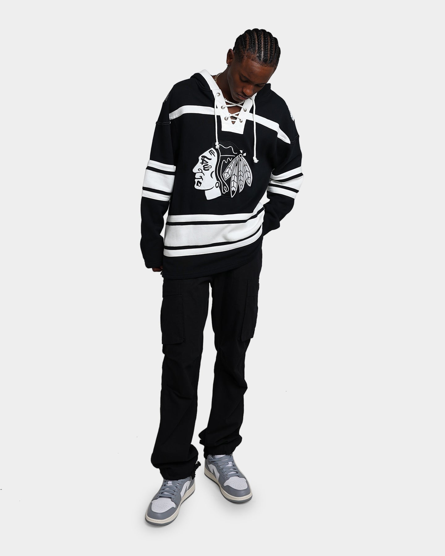 47 Brand Chicago Blackhawks Superior Lacer Hoodie - Men's Pullover Sweatshirt with Lace-Up Front | Winter Warm Fleece Lined | Casual Streetwear & Game Day Outfit