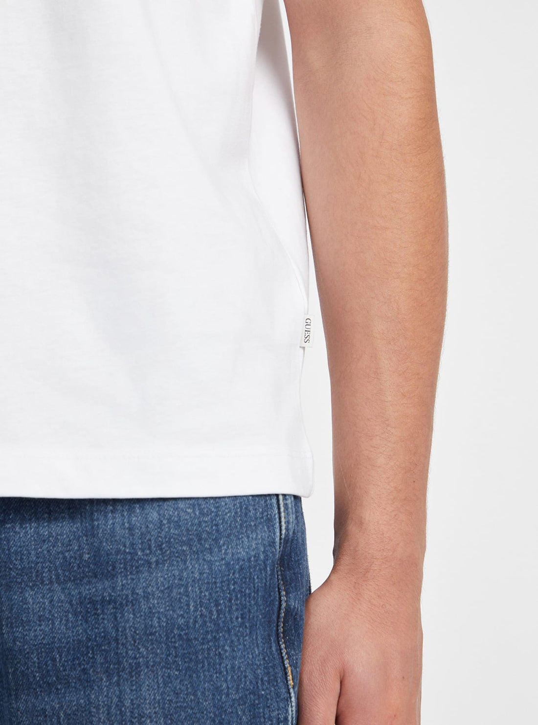 Guess Jeans White & Black Trim T-Shirt for Women - Stylish Casual Tee for Everyday Wear, Outings & Layering