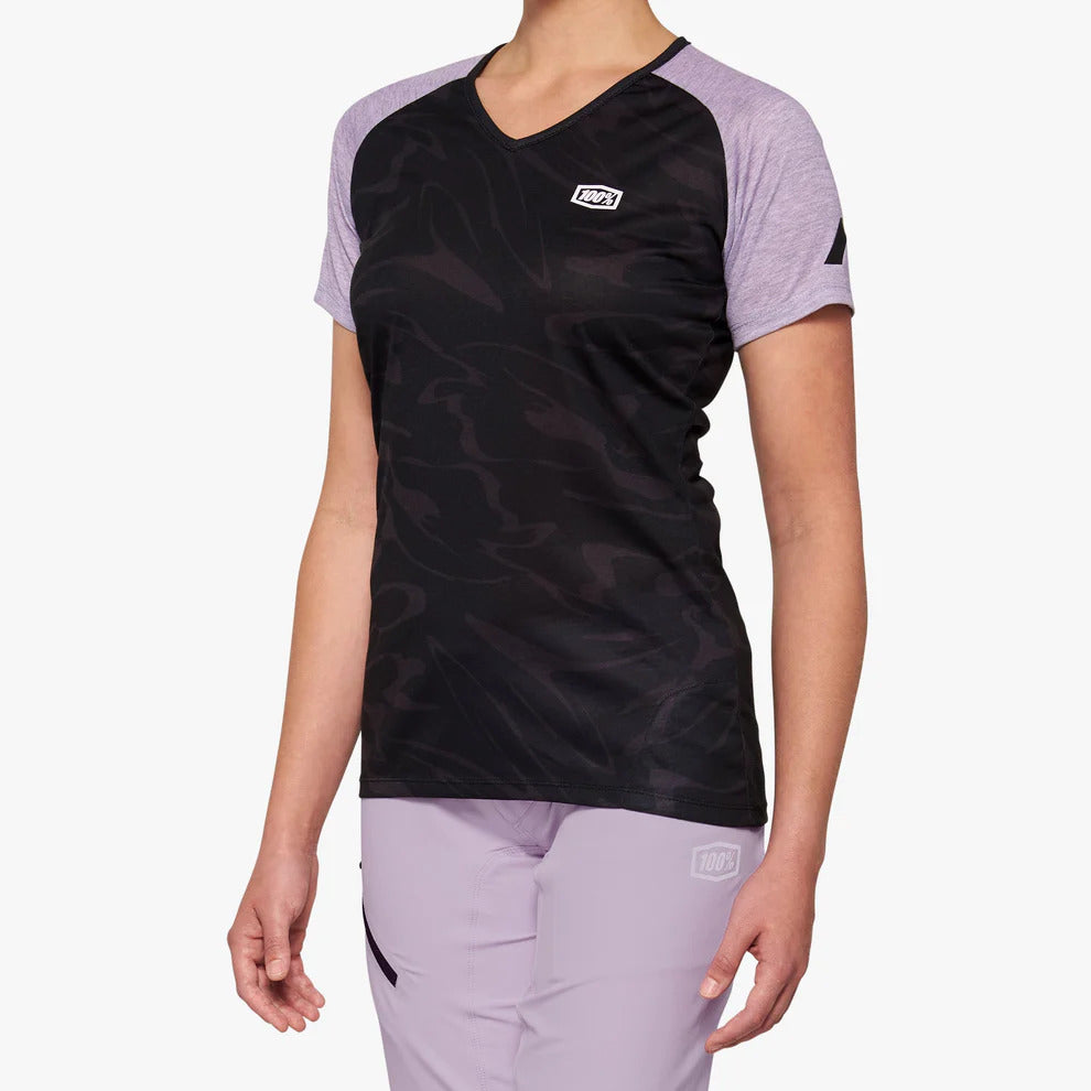 Black/Lavender