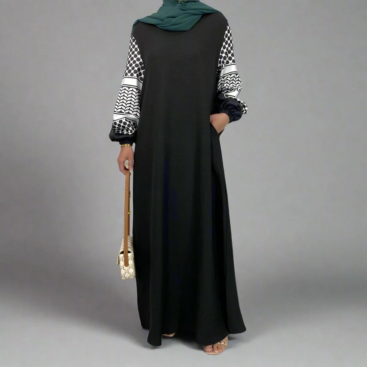 Stylish Keffiyeh Abaya Dress with Hood & Pockets - Modest Islamic Fashion for Women - Perfect for Prayer, Travel & Everyday Wear
