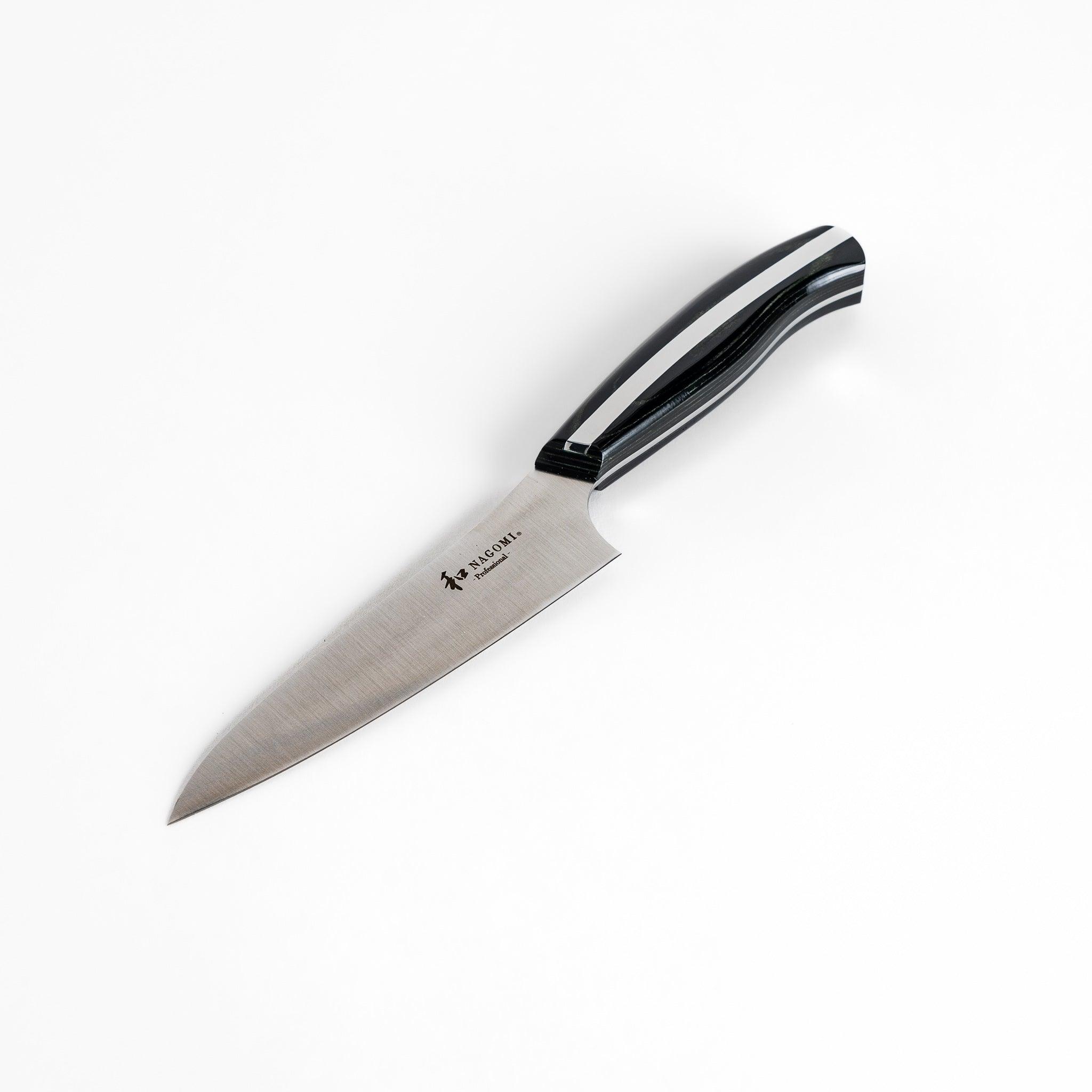 Nagomi Professional Utility Knife - Heavy Duty Retractable Razor Knife with 5 Extra Blades - Perfect for Crafting, DIY Projects, Packaging & Office Use