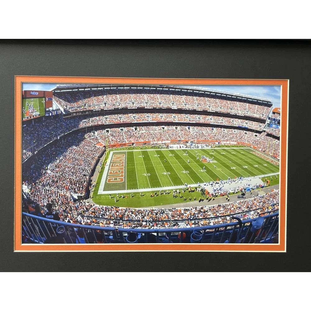 Cleveland Browns Fan License Plate Framed Collage Memorabilia - Baker Mayfield & Jim Brown Collectible - Perfect for Man Cave, Sports Bar, or Browns Fan Gift