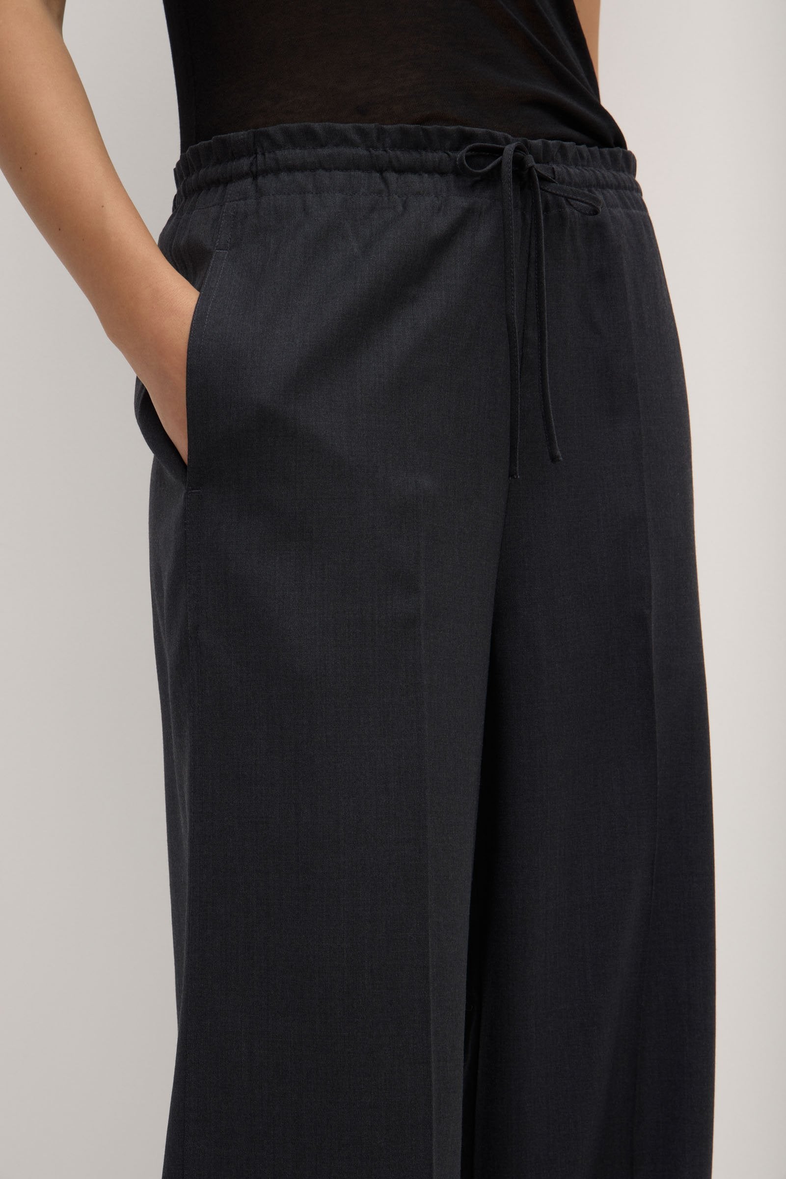 Clara Women's Wool Pants in Charcoal Gray - Comfortable & Stylish for Office Wear & Winter Outfits