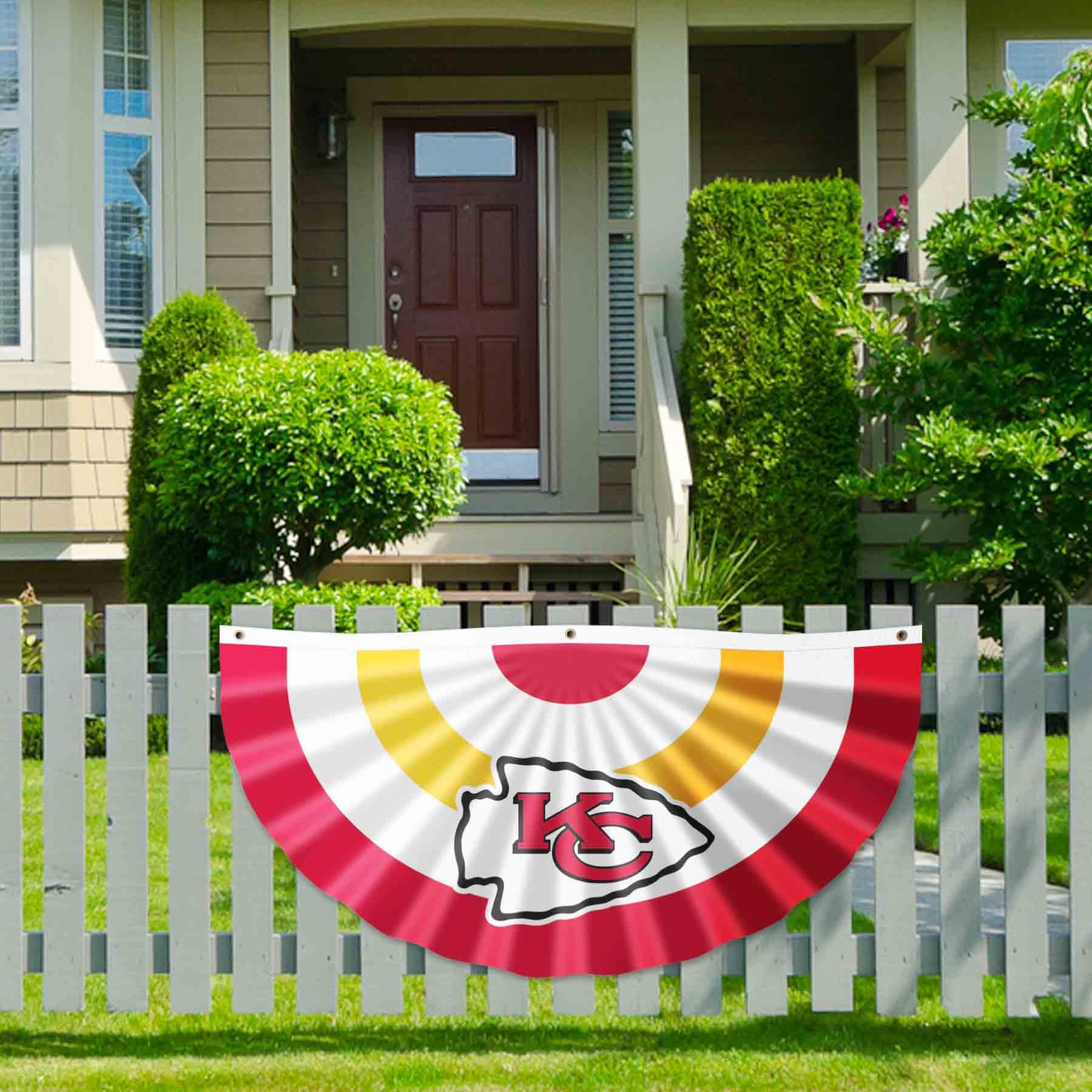 WinCraft Kansas City Chiefs Bunting Pleated Fan Banner - NFL Team Spirit Decoration for Game Day, Tailgate Parties & Home Decor