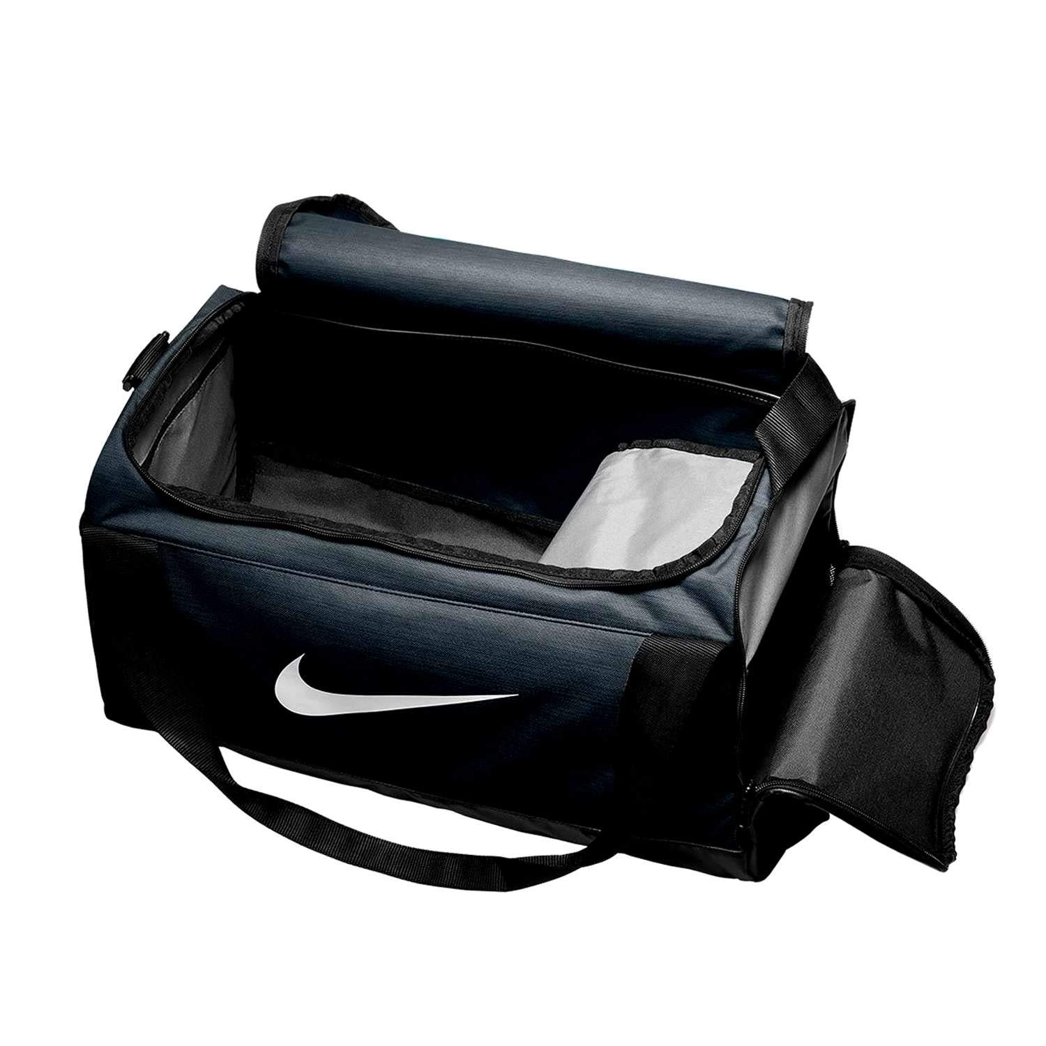Nike Brasilia Training Duffel Bag - Black/White Gym Bag for Men & Women - Perfect for Workouts, Travel & Sports Gear Storage