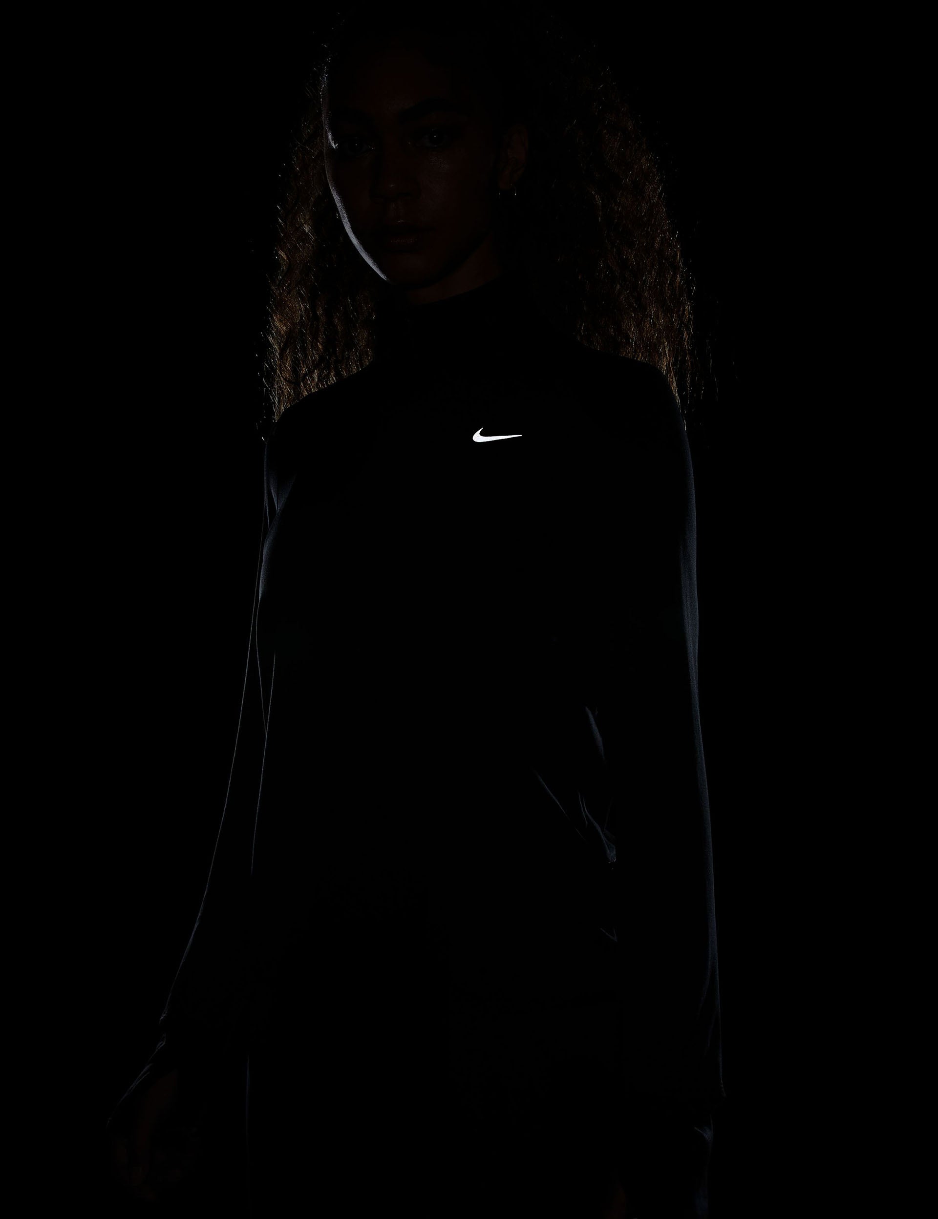 Nike Dri-FIT Swift Element UV 1/4 Zip Running Top - Breathable Moisture-Wicking Performance Shirt for Men & Women | Black/Reflective Silver | Ideal for Jogging, Gym Workouts & Outdoor Activities