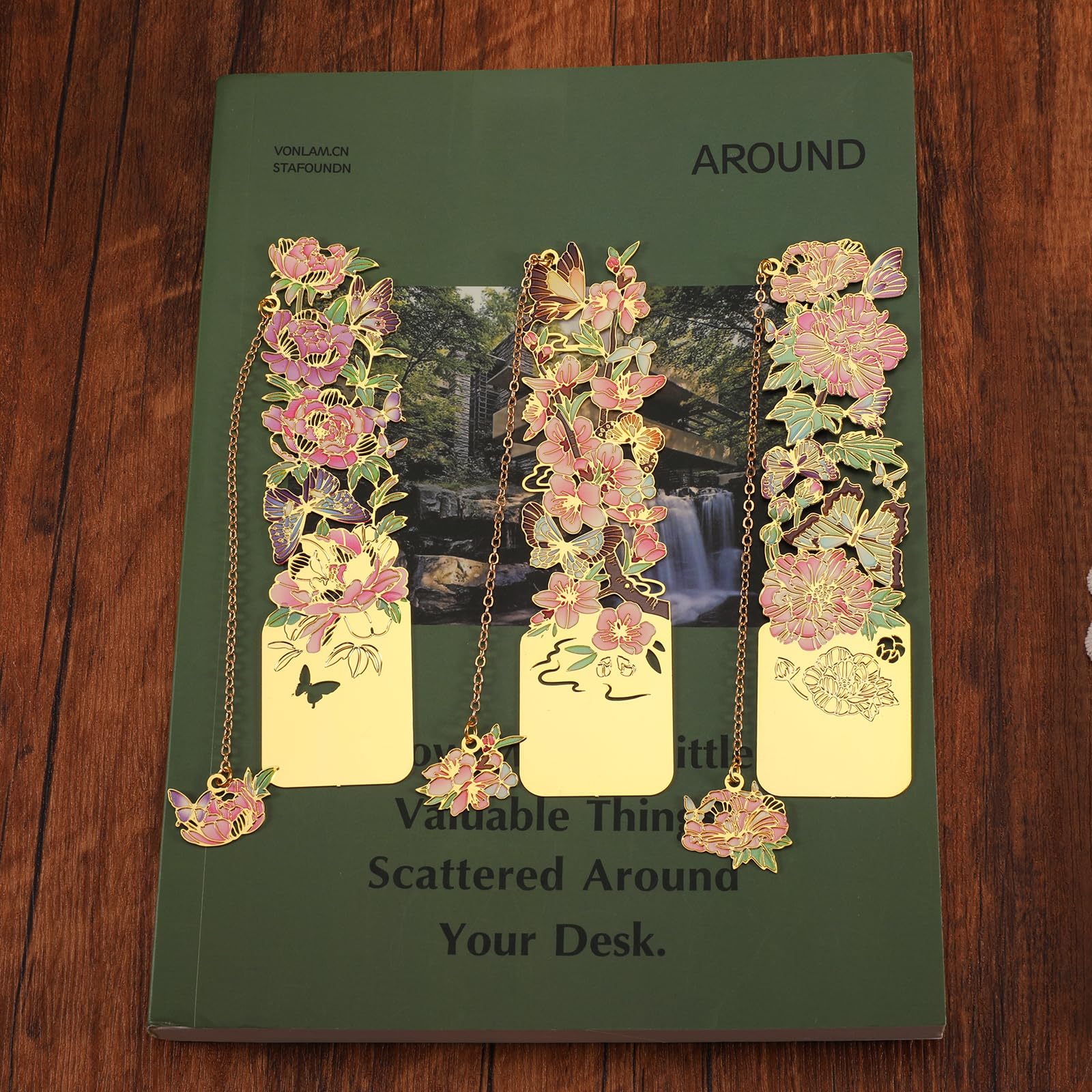 3 PCS Elegant Metal Bookmarks for Women - Floral Design with Peach Blossom, Cottonrose Hibiscus & Peony - Perfect Gift for Book Lovers, Readers & Students - Ideal for Books, Journals, Planners & Reading Accessories (BKM-050-001)