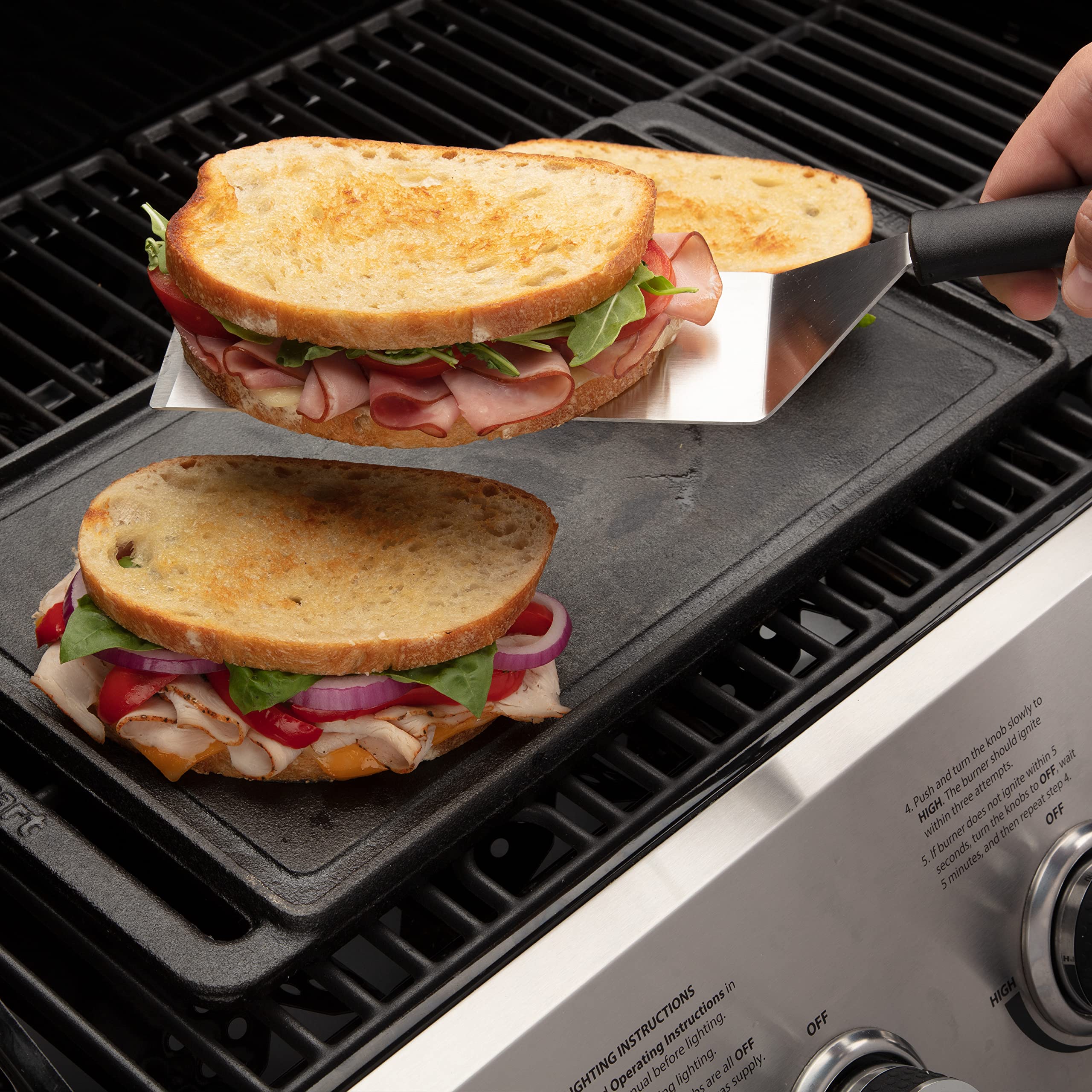Cuisinart CCP-2000 Reversible Cast Iron Grill/Griddle - Ribbed Grill & Smooth Flat Top for Indoor/Outdoor Cooking - Perfect for Burgers, Steaks, Pancakes & More