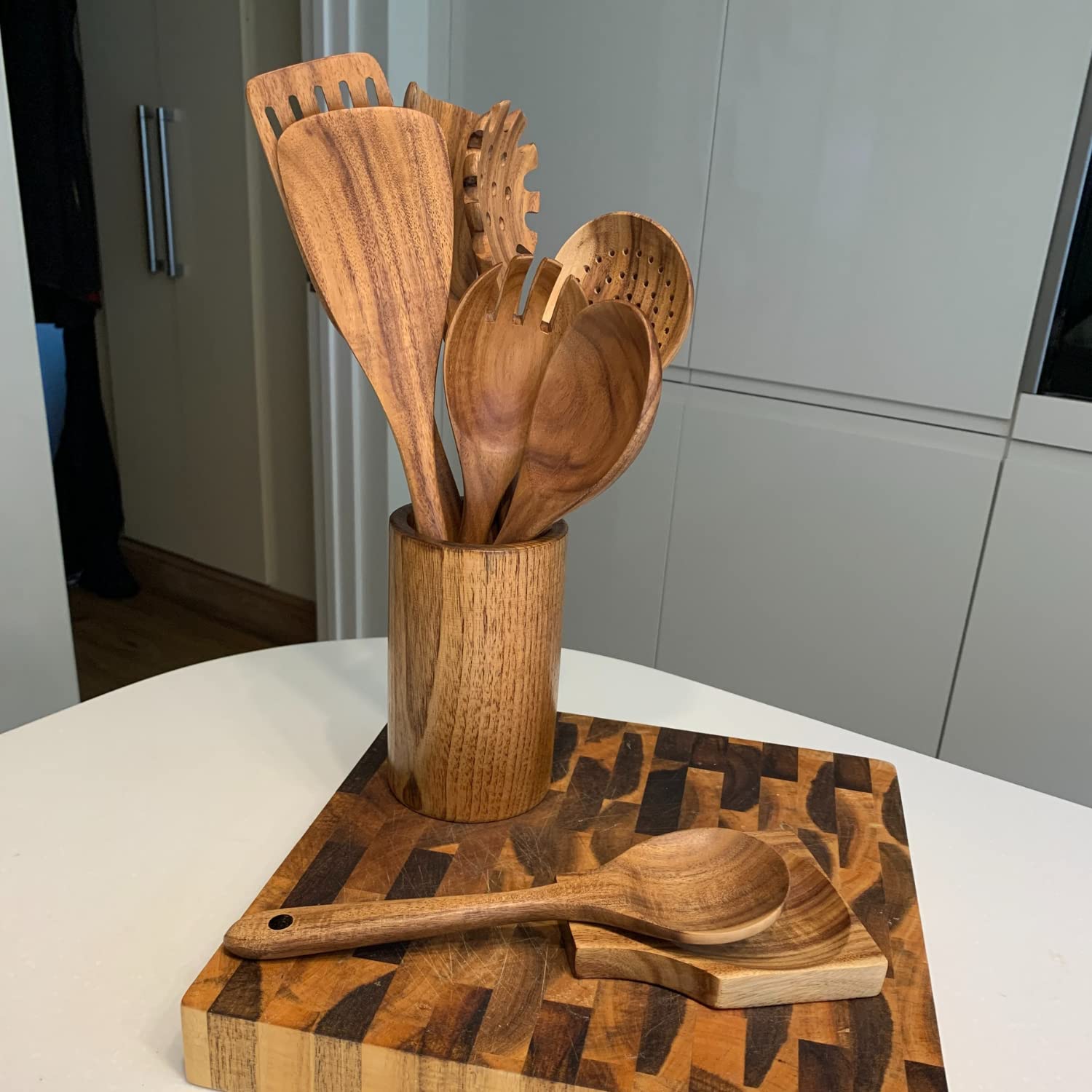 Premium Teak Wood Kitchen Utensil Set with Wooden Holder, Spoon Rest & Hooks - 100% Natural Eco-Friendly Cooking Tools for Baking, Stirring & Serving - Perfect for Home Chefs & Modern Kitchens