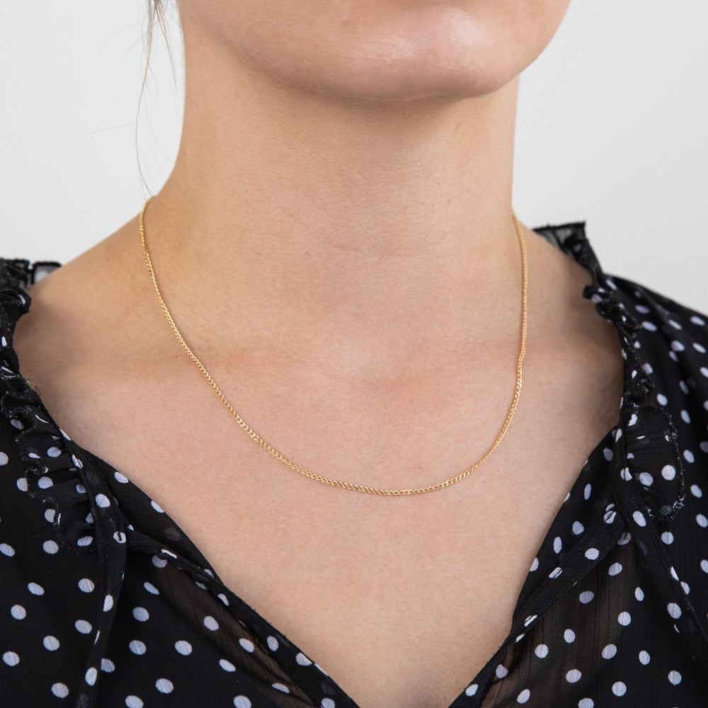 9ct Yellow Gold 40Gauge 45cm Curb Chain Necklace for Men & Women - Perfect for Layering, Everyday Wear & Gift Giving