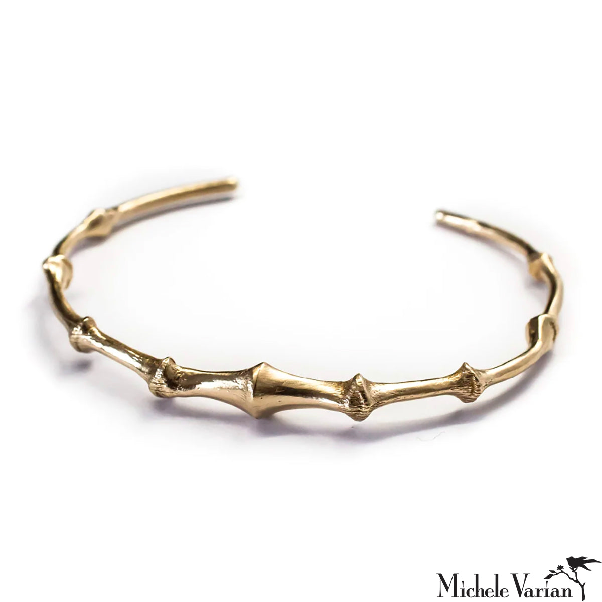 Vintage Brass Bat Tail Cuff Bracelet - Gothic Jewelry for Women & Men - Perfect for Halloween, Cosplay, and Punk Fashion Accessories