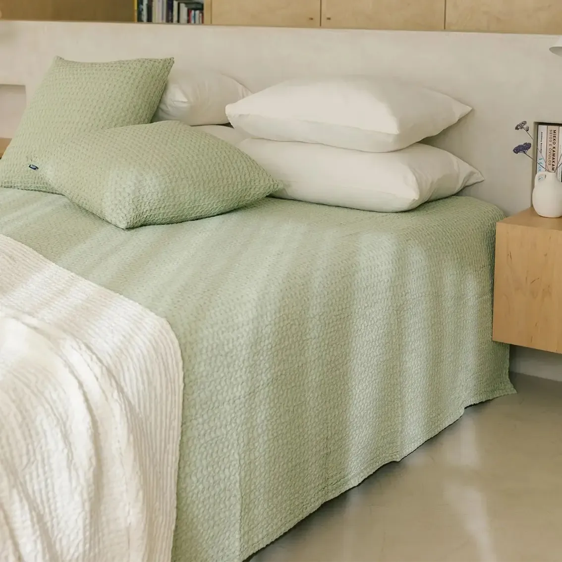 Santa Luzia Waffle Bedspread - Soft Textured Khaki Green Blanket for Bedroom Decor | Cozy Throw for Living Room, Dorm & Guest Room