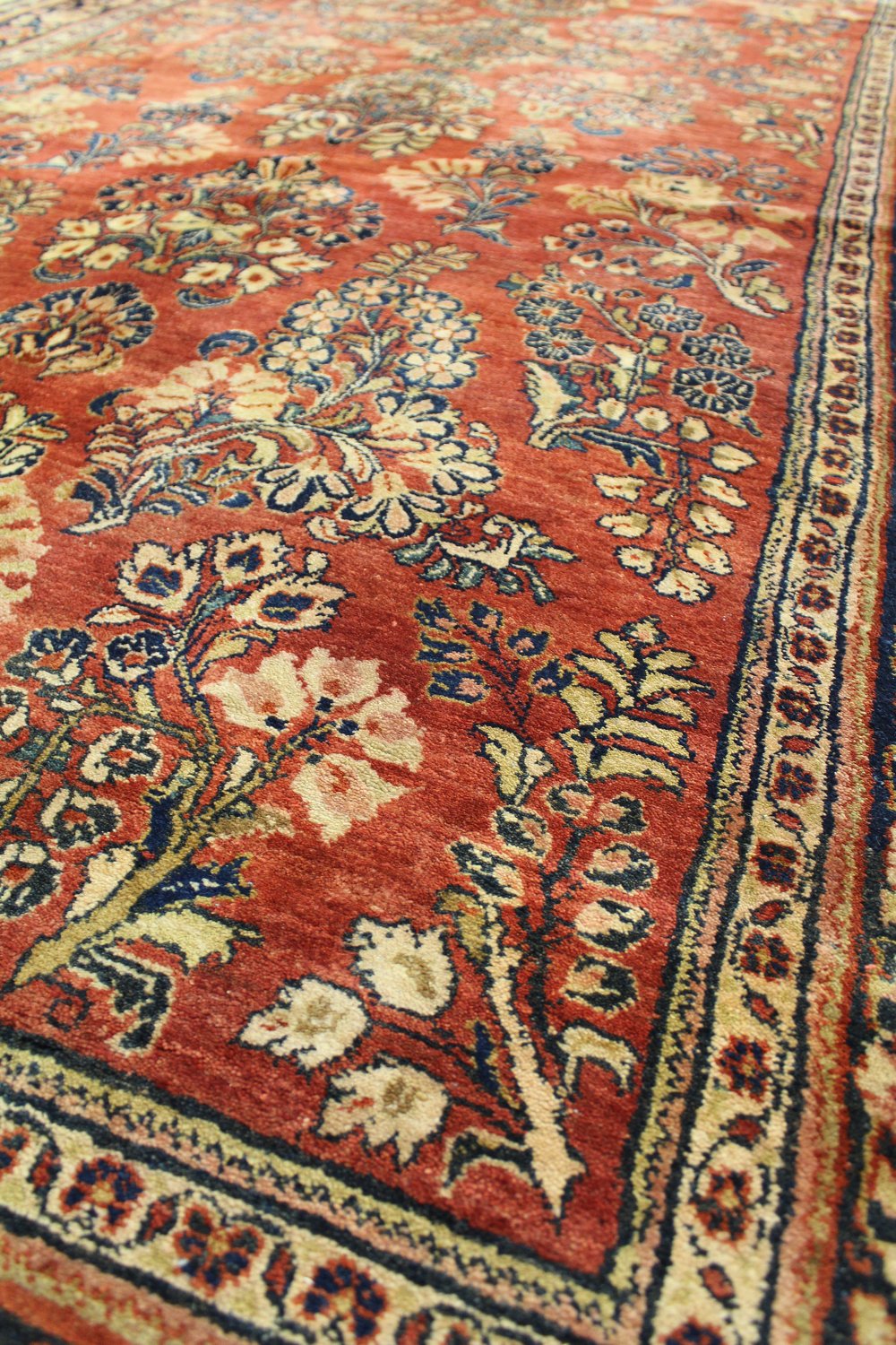 Antique Sarouk Handwoven Traditional Persian Rug JF8066 - Perfect for Living Room, Bedroom & Home Decor