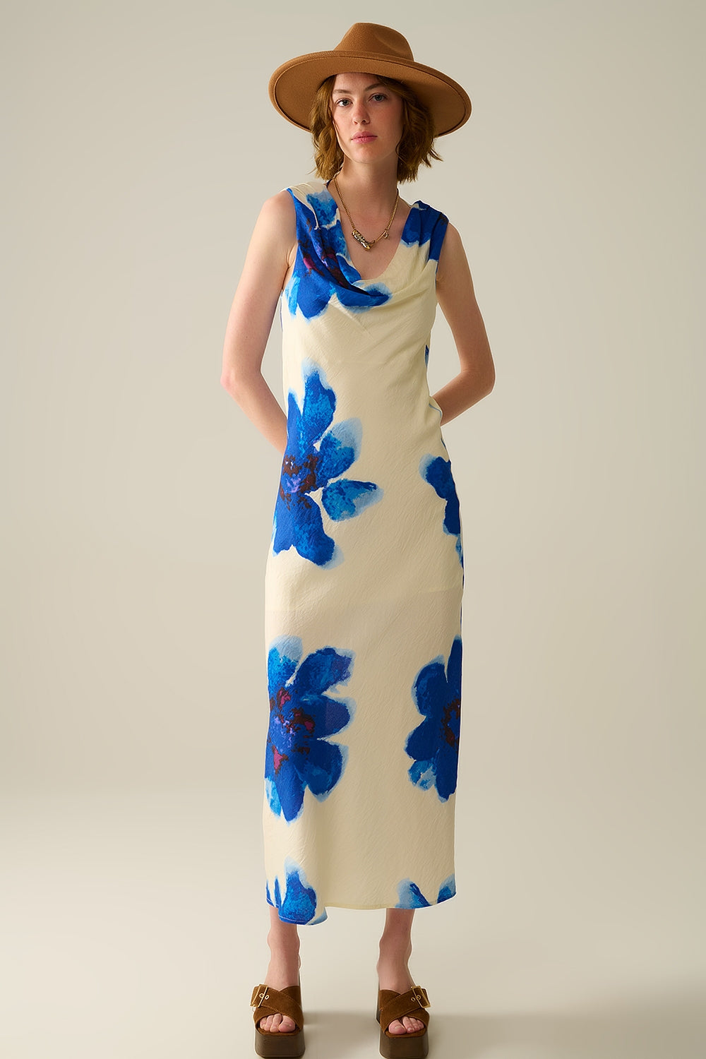 Flowy Blue Floral Print Sleeveless Maxi Dress - Perfect for Beach Vacations, Summer Parties & Casual Outings
