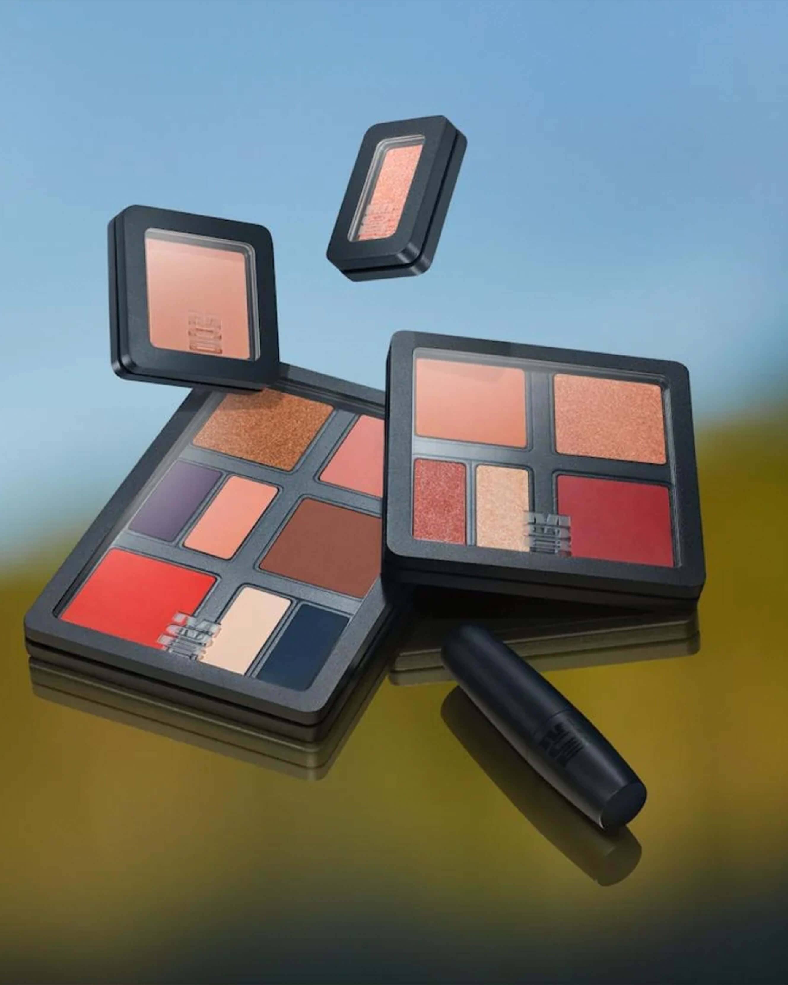 RePurpose Palette 4-in-1 Multi-Functional Makeup Palette for Eyeshadow, Blush, Highlighter & Bronzer - Perfect for Travel, Everyday Makeup & Professional Makeup Artists