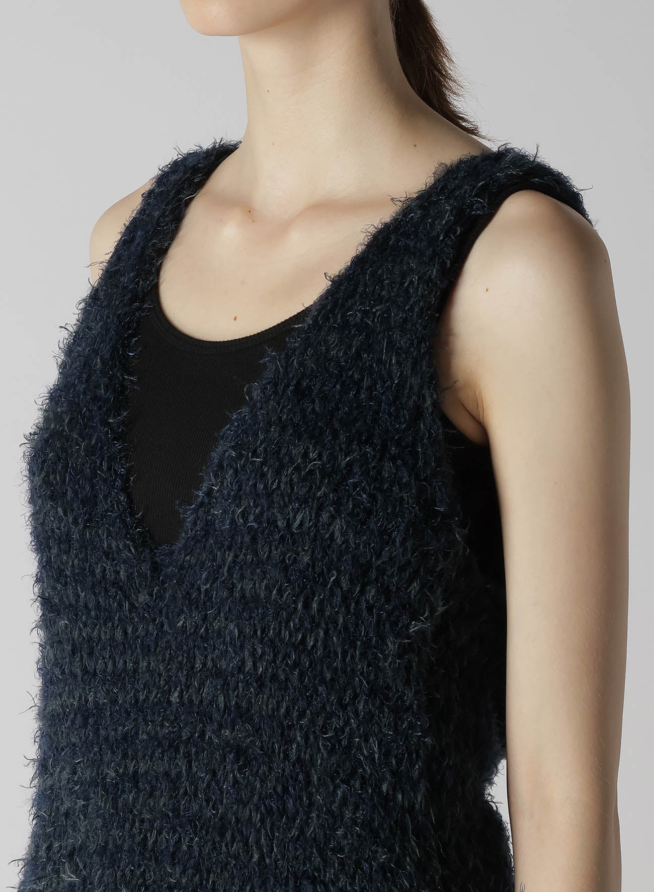 Combi Color Jersey V-Neck Compact Knit Vest for Women - Lightweight & Breathable Layering Top for Casual Wear & Office Outfits