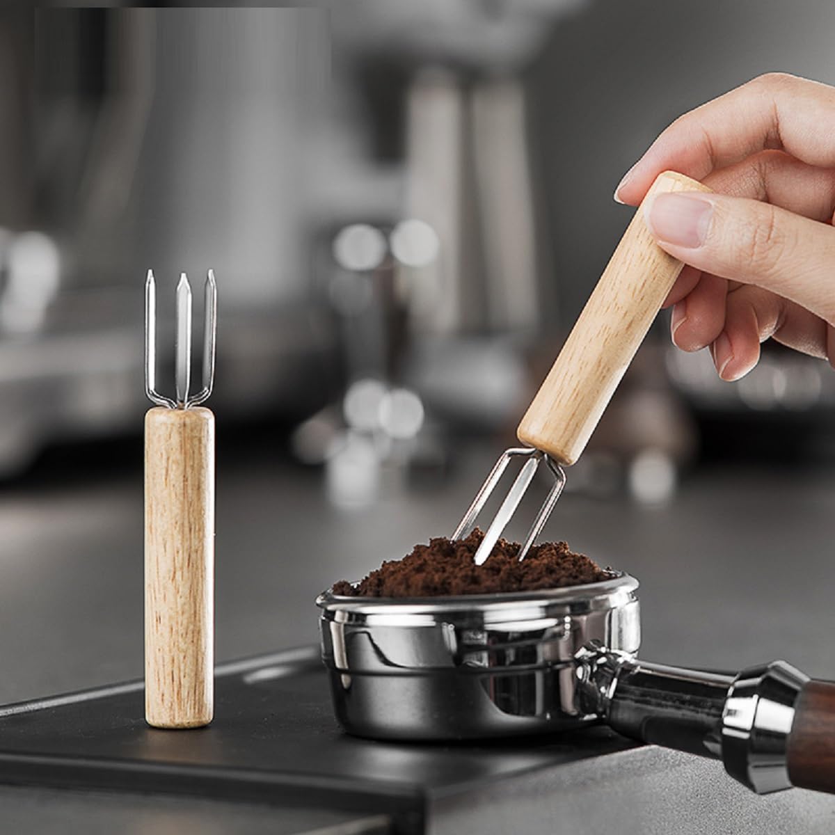 Premium Silicone Coffee Tamper Mat - Non-Slip Barista Tool with Needle for Espresso Grounds | Perfect for Home Kitchen & Professional Coffee Bars | Durable Anti-Tamper Coffee Powder Pad for Baristas & Coffee Enthusiasts
