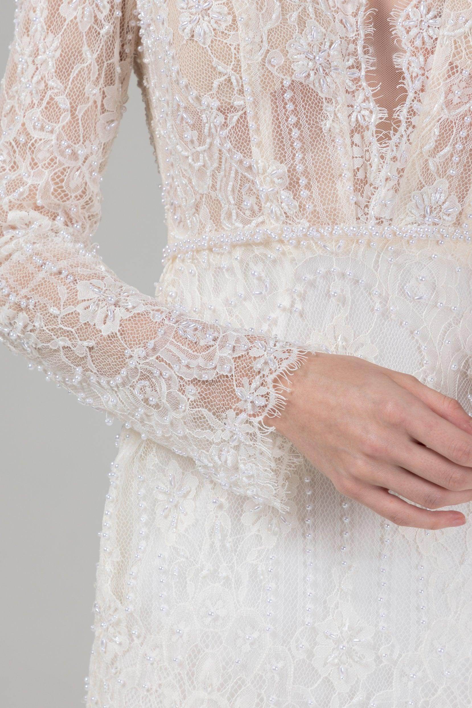 Elegant Mermaid Court Train Lace Wedding Dress CW2579 - Perfect for Beach Weddings, Vow Renewals & Romantic Photoshoots